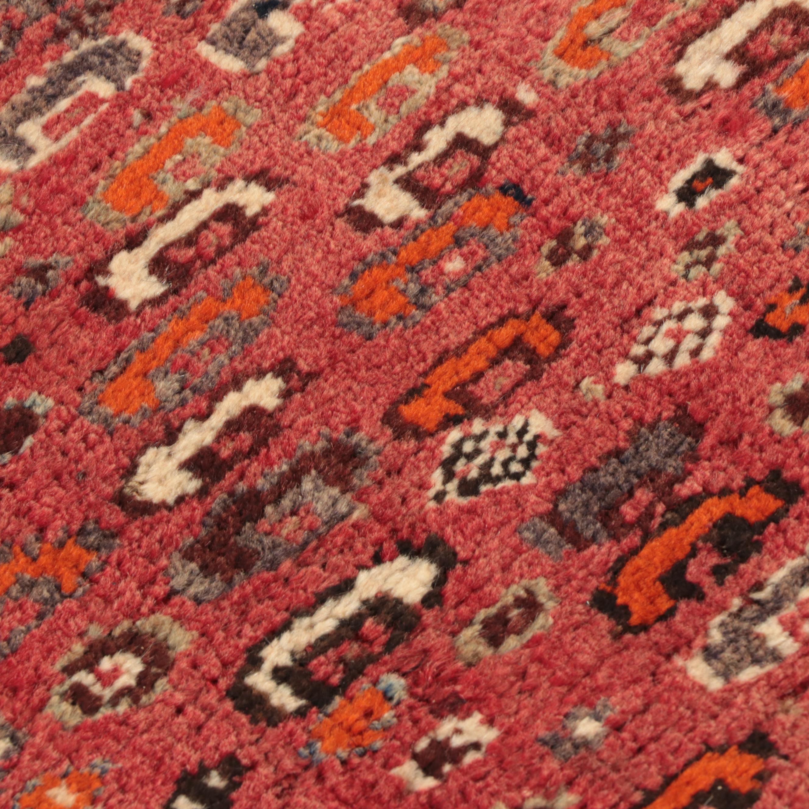 4'3 x 9'5 Hand-Knotted Persian Abadeh Area Rug