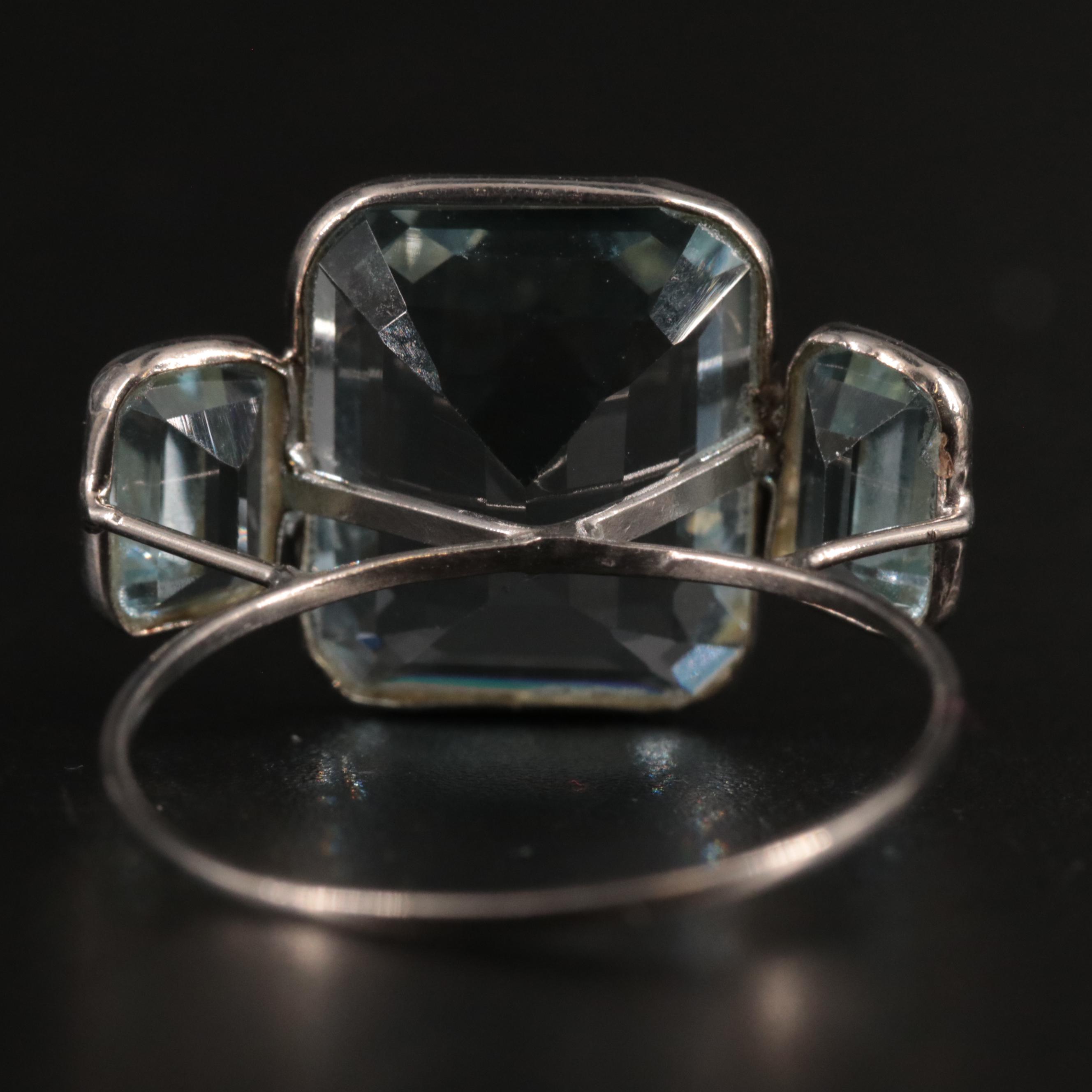14k 2.10 CTW Topaz Ring