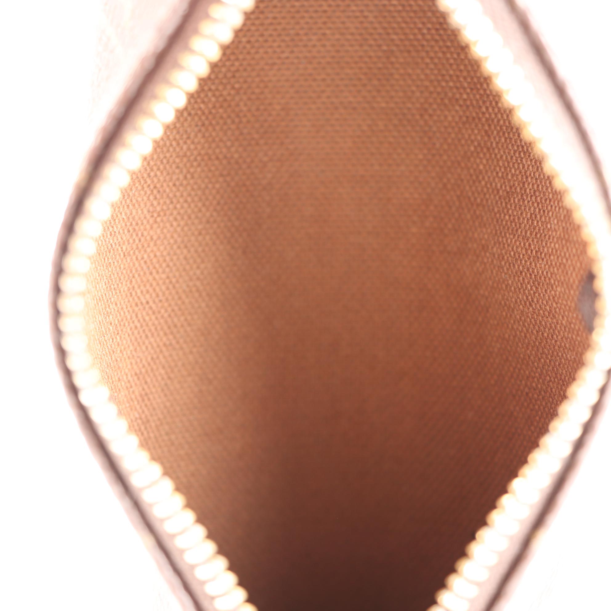 Louis Vuitton Etui Balles de Golf in Monogram Canvas