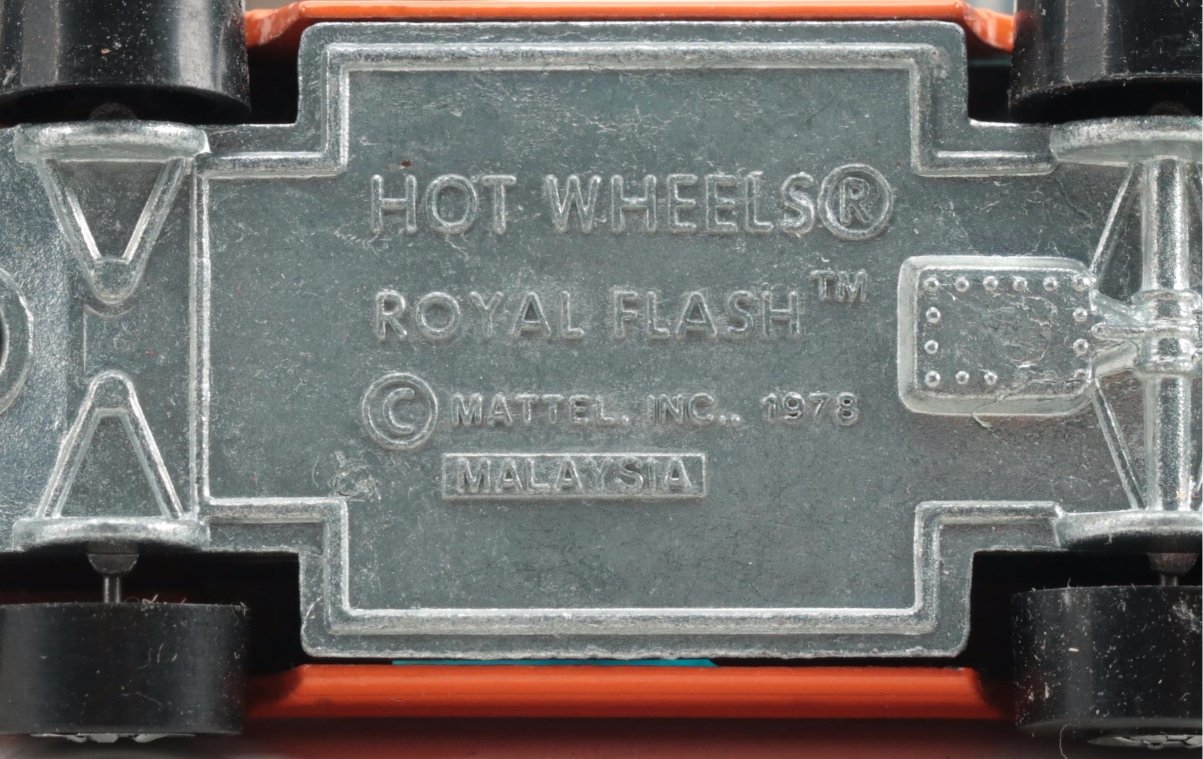 Mattel Hot Wheels Car Collector's Case with Toy Cars, Trucks Including Red Lines