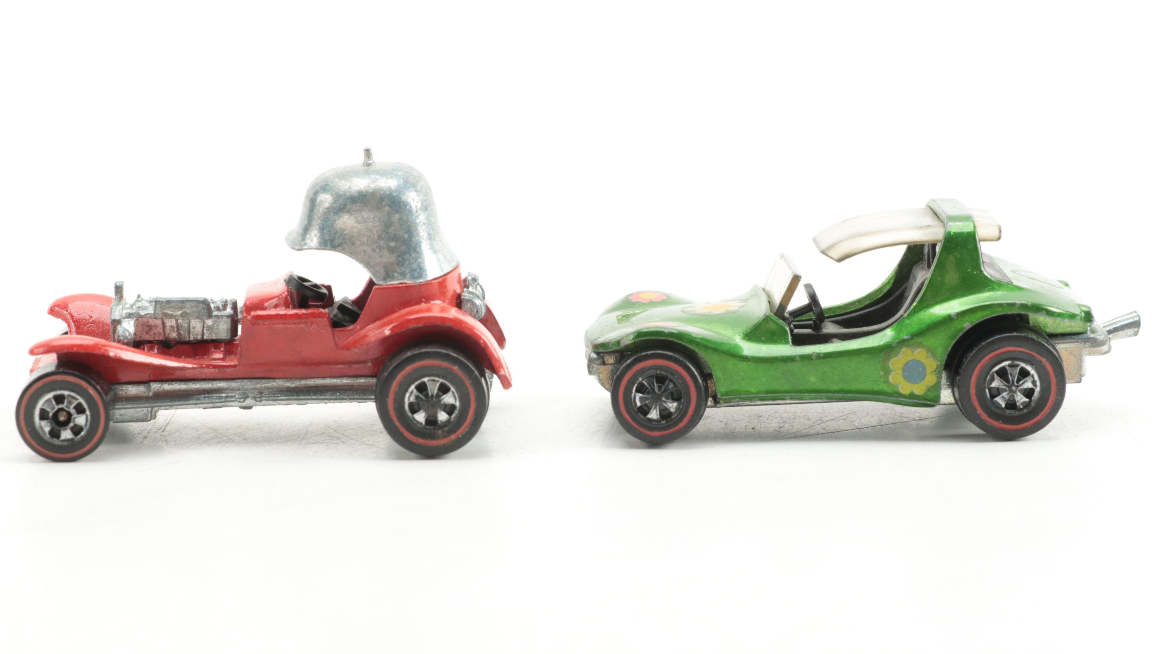 Mattel Hot Wheels Car Collector's Case with Toy Cars, Trucks Including Red Lines