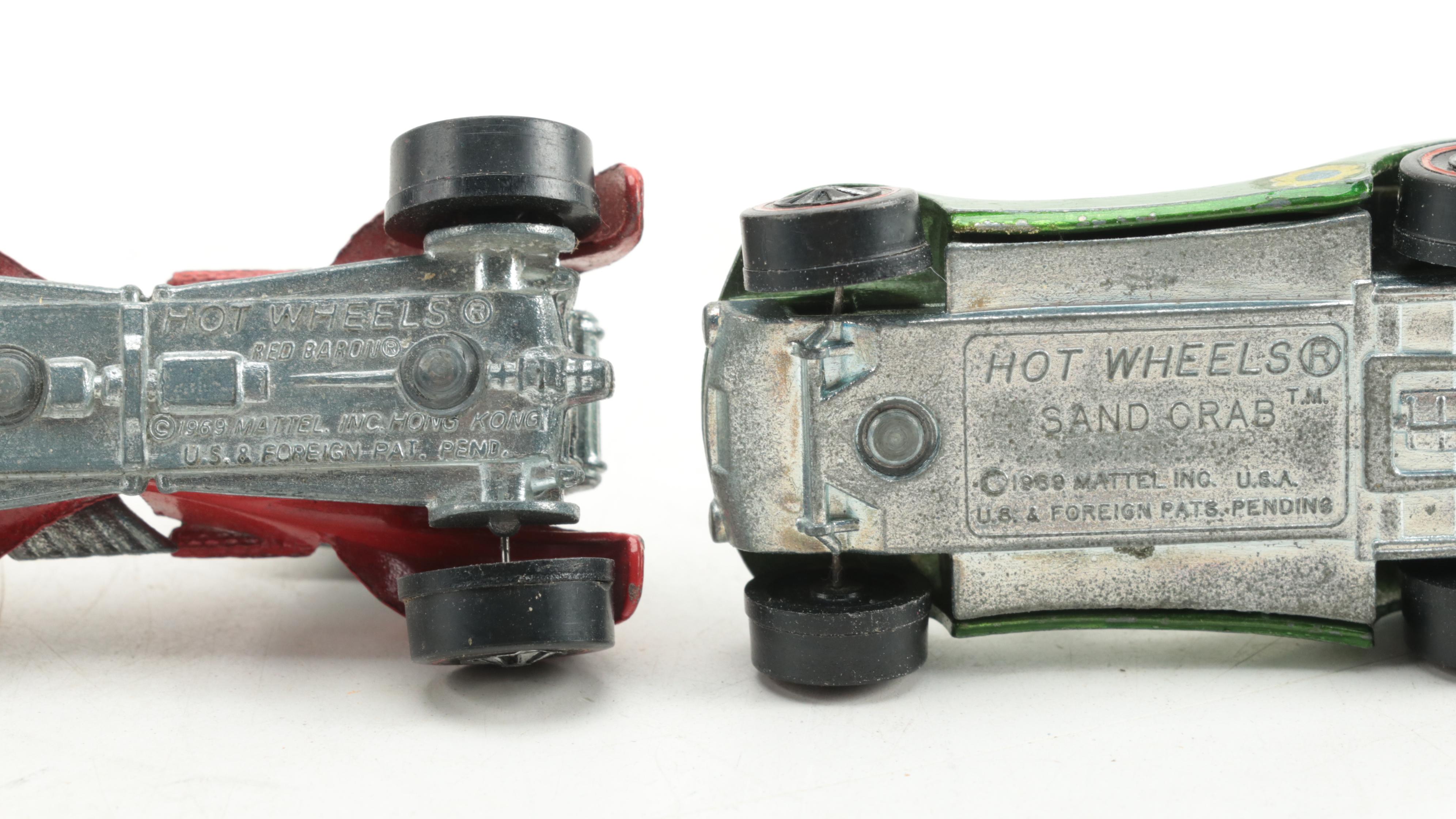 Mattel Hot Wheels Car Collector's Case with Toy Cars, Trucks Including Red Lines