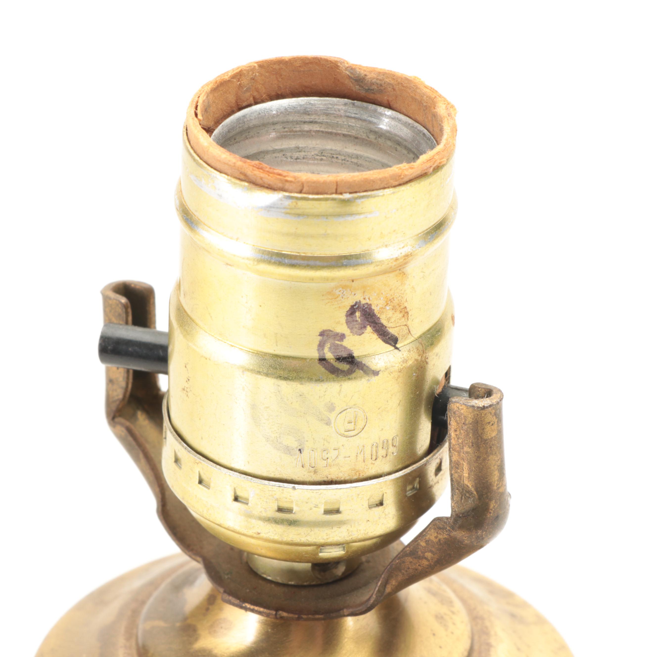 Taxidermy Deer Hoof Table Lamp