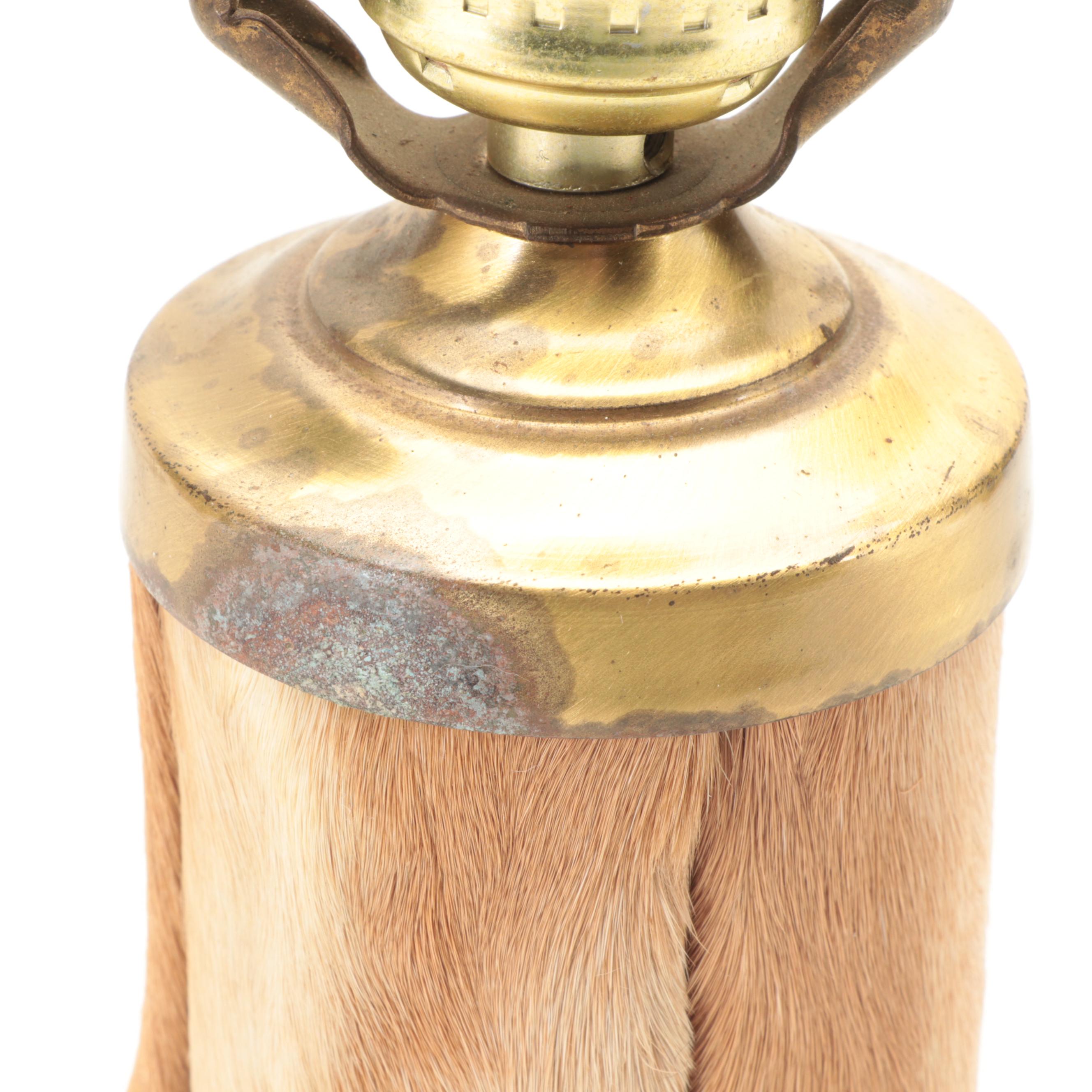 Taxidermy Deer Hoof Table Lamp