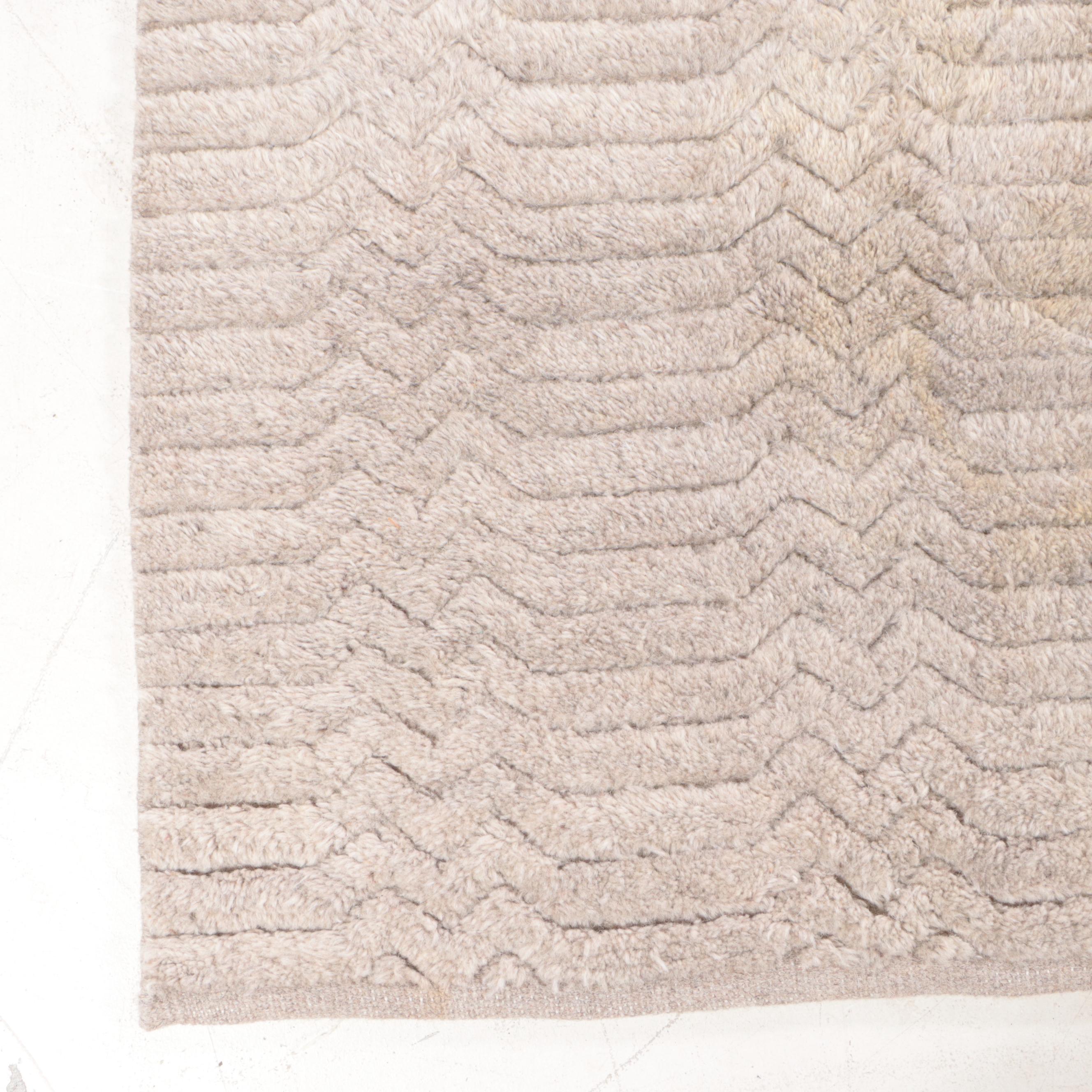 9'8 x 13'4 Hand-Knotted Armadillo Carved Area Rug