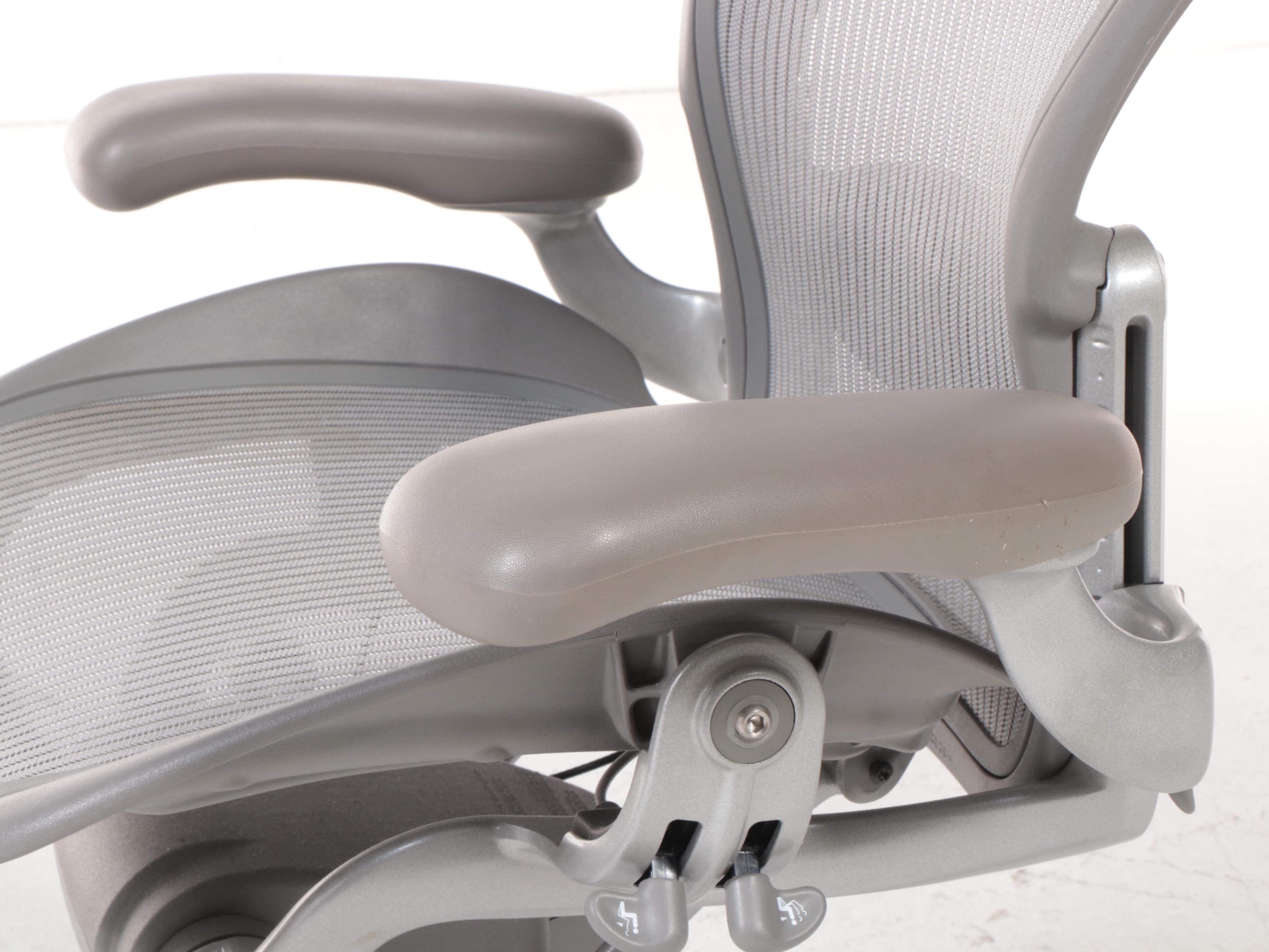 Herman Miller Aeron Executive Armchair on Five-Leg Base with Casters