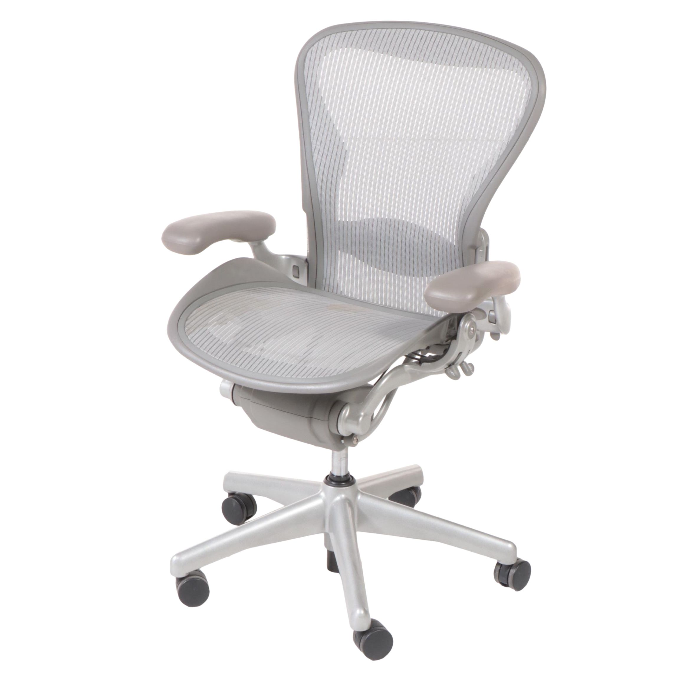 Herman Miller Aeron Executive Armchair on Five-Leg Base with Casters