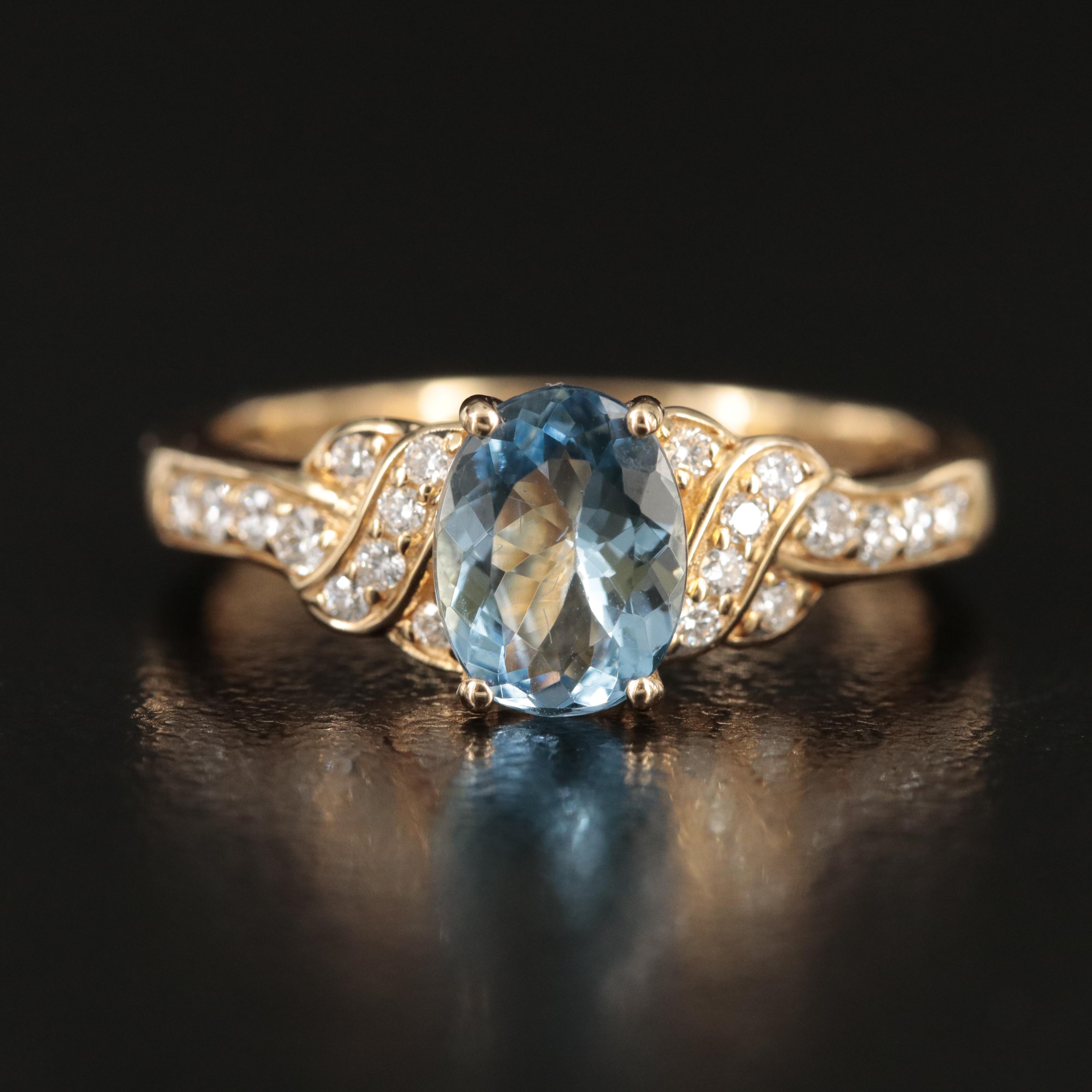 Chromia Jewelry 18K Aquamarine and Diamond Ring