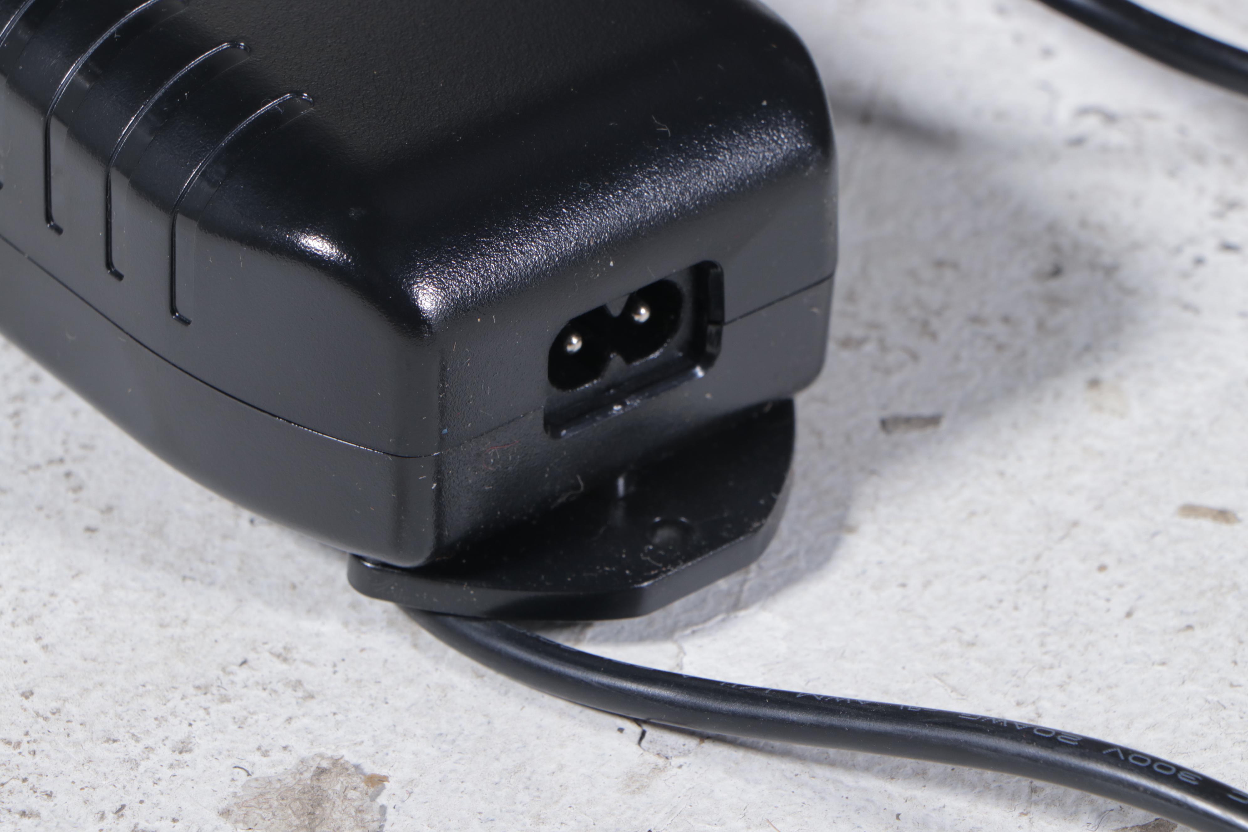 Golden Power Lift Electric Recliner Lounge Chair in Vinyl