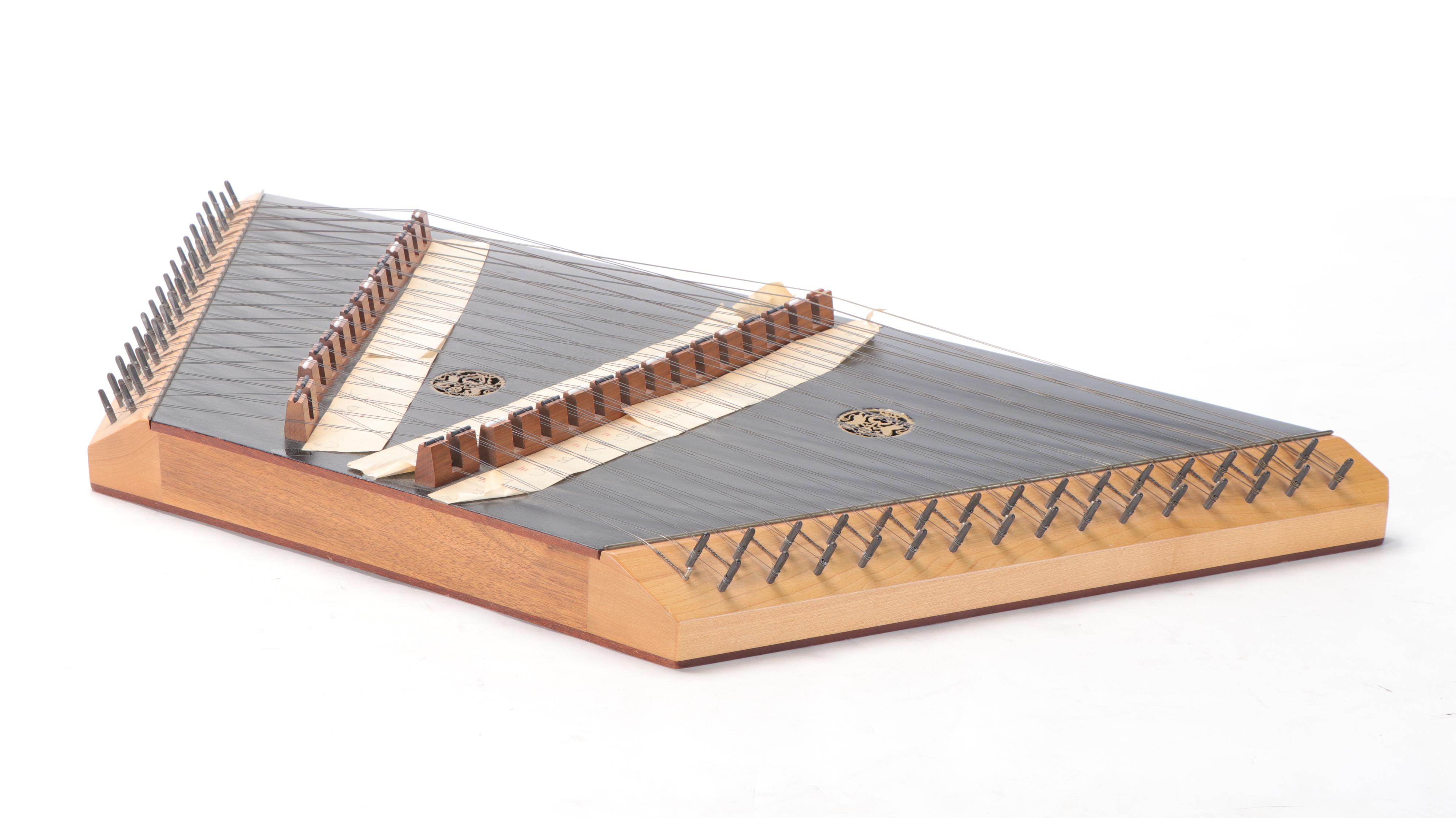 Hammer Dulcimer With Stand and Case