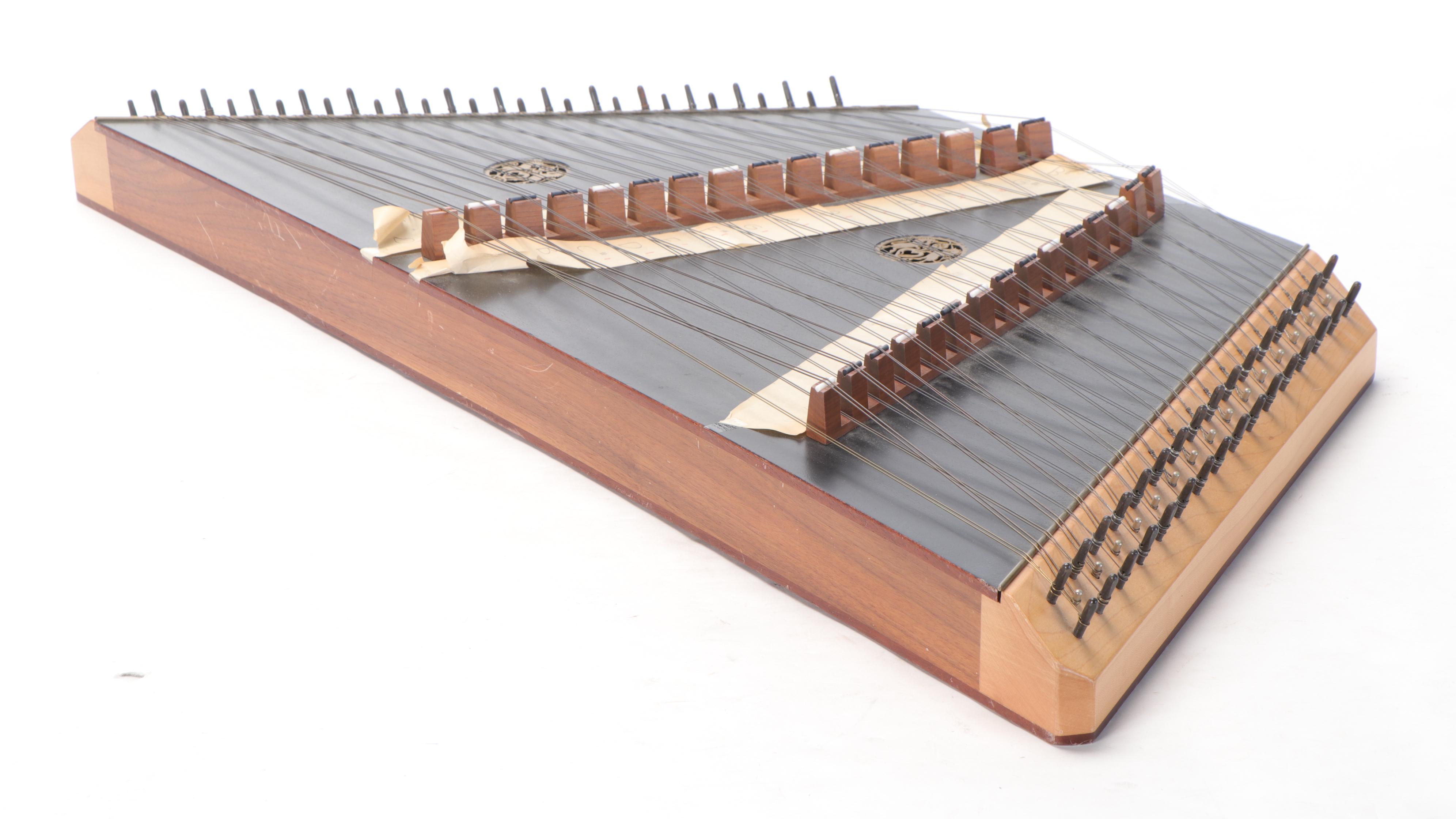 Hammer Dulcimer With Stand and Case