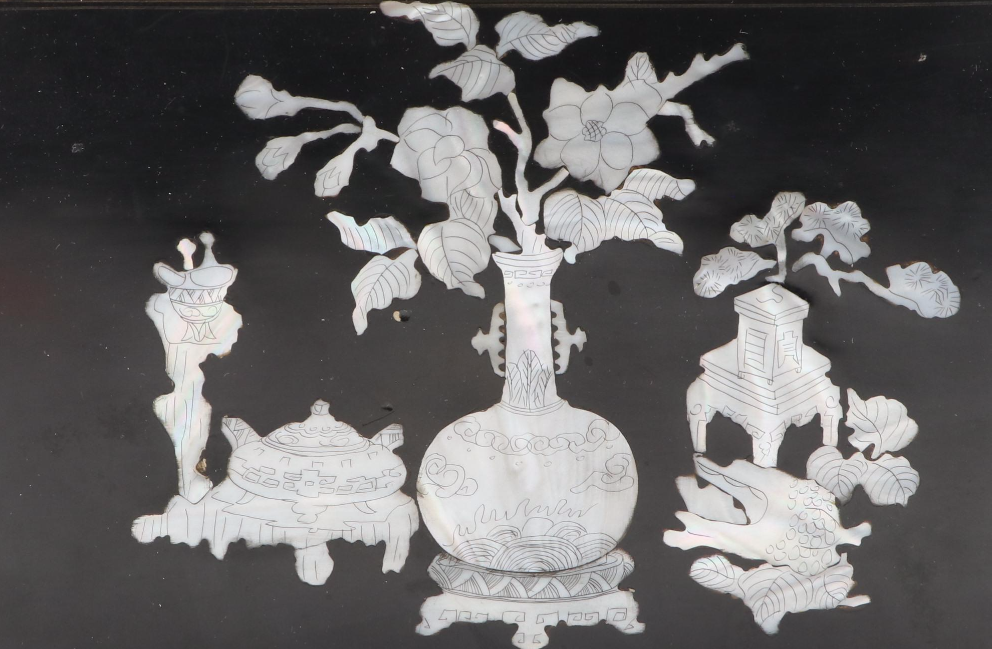 Chinese Lacquerware Mirrored Jewelry Box with Mother-of-Pearl Inlay