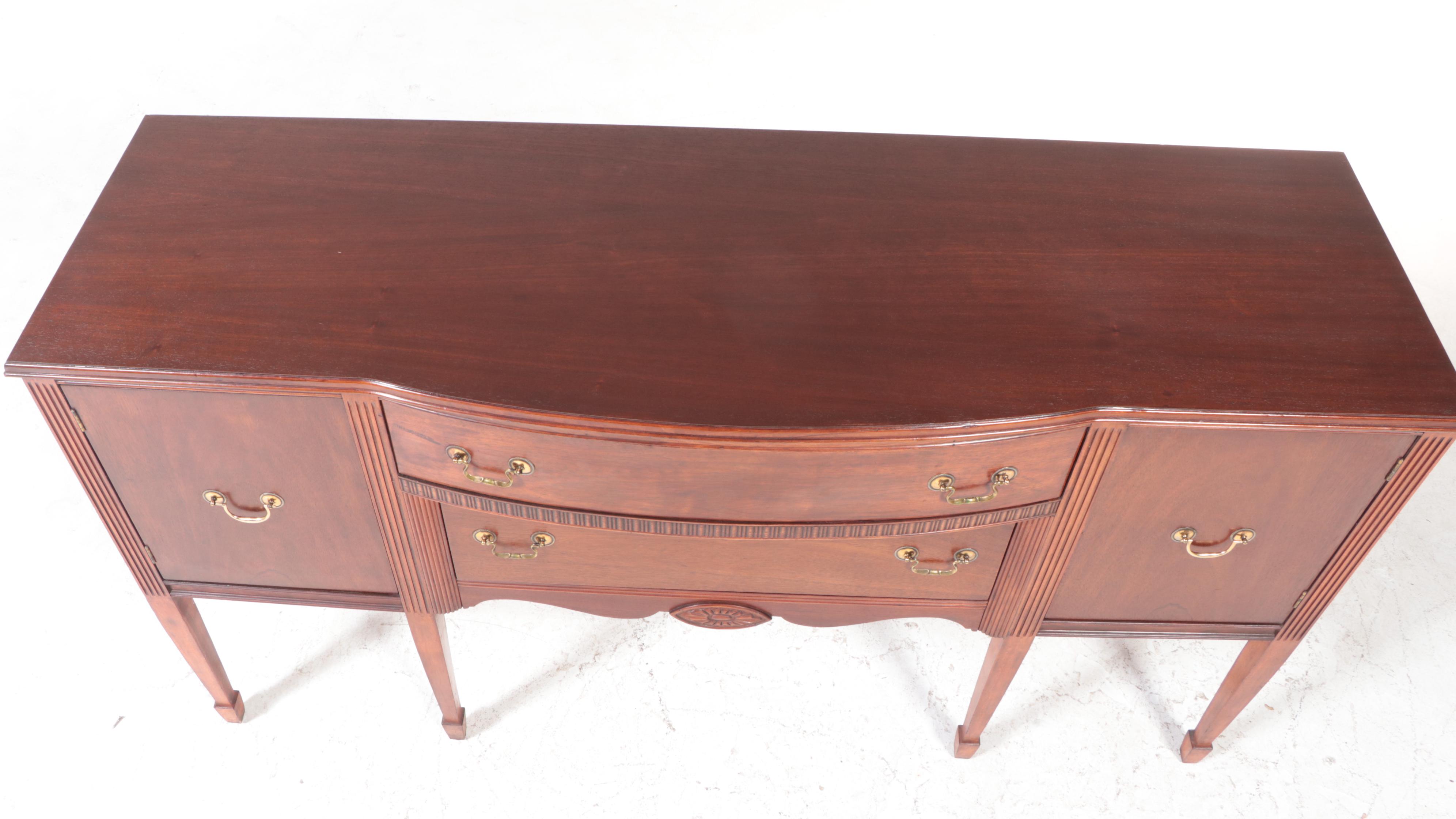 Hepplewhite Style Mahogany Sideboard, Mid-20th Century