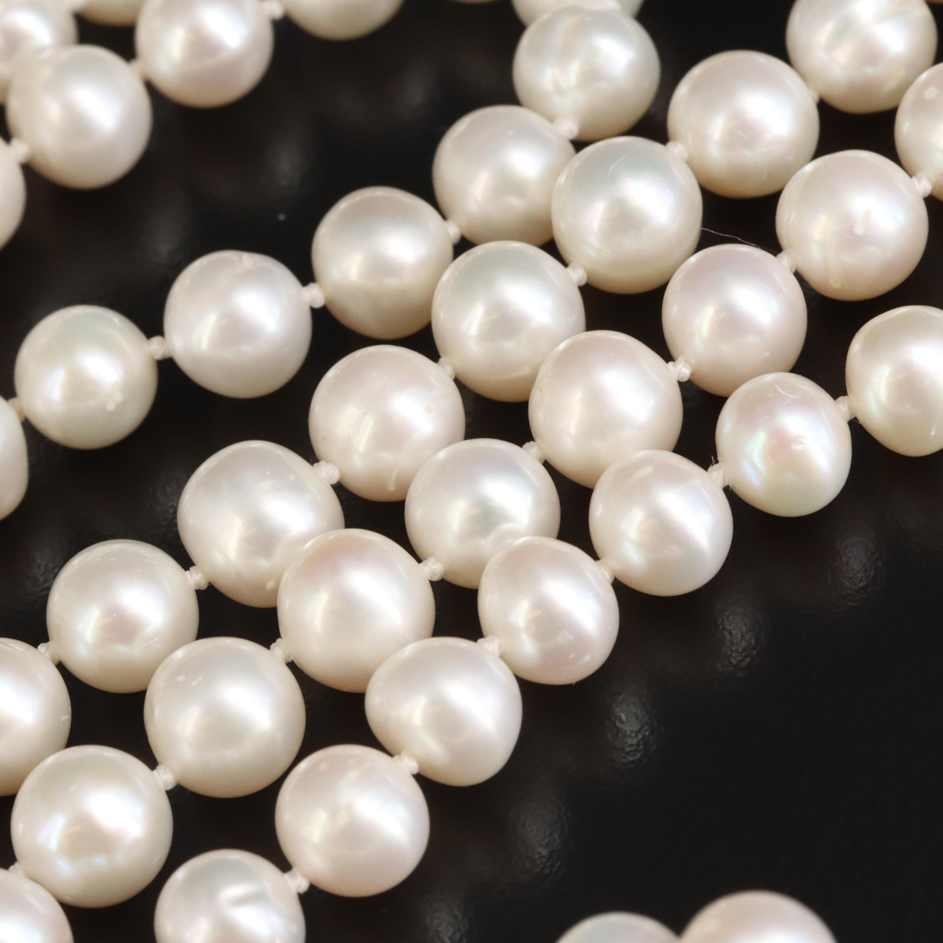 Rope Length Pearl Necklace