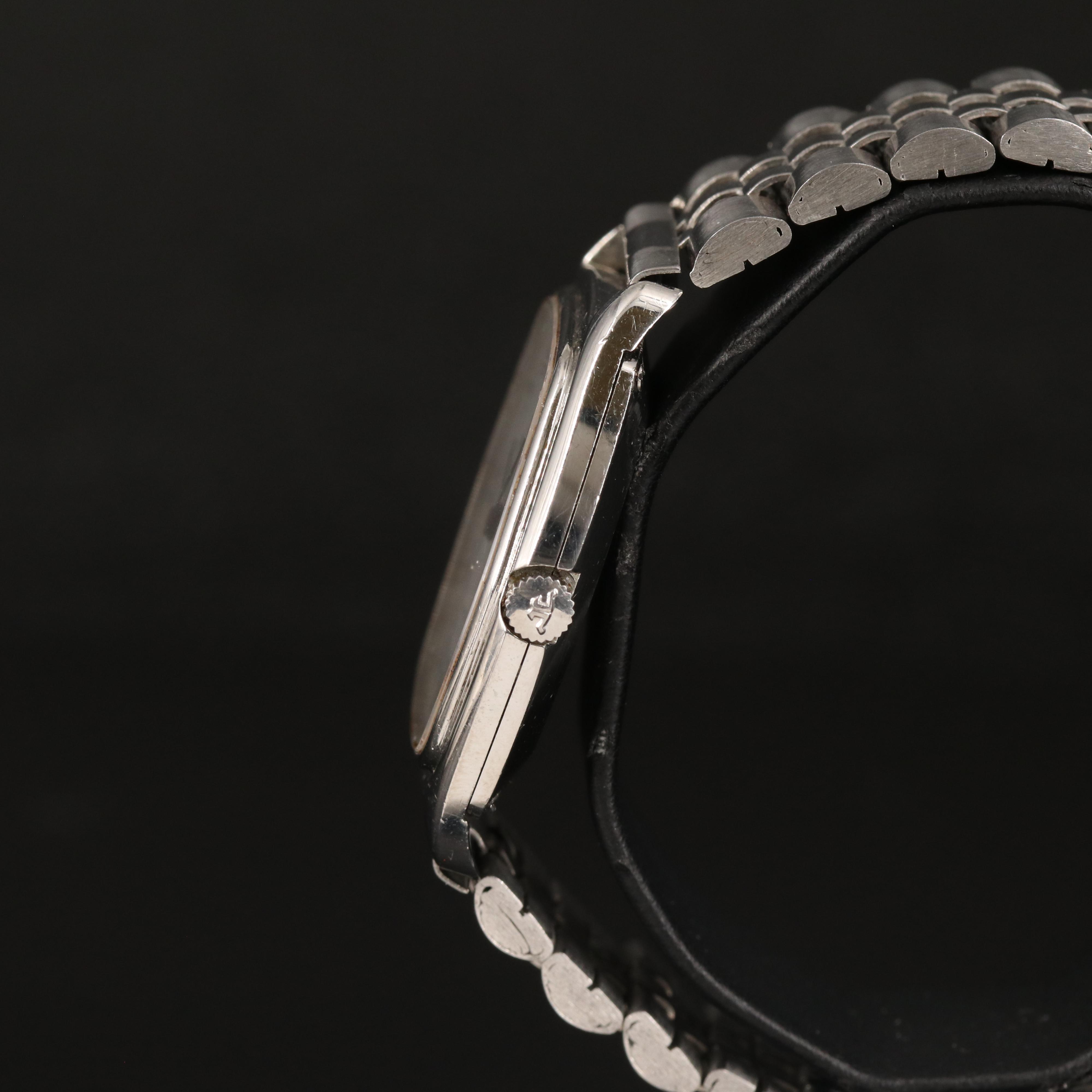 Jaeger-LeCoultre Ultra Slim Cal. 900 Automatic Watch