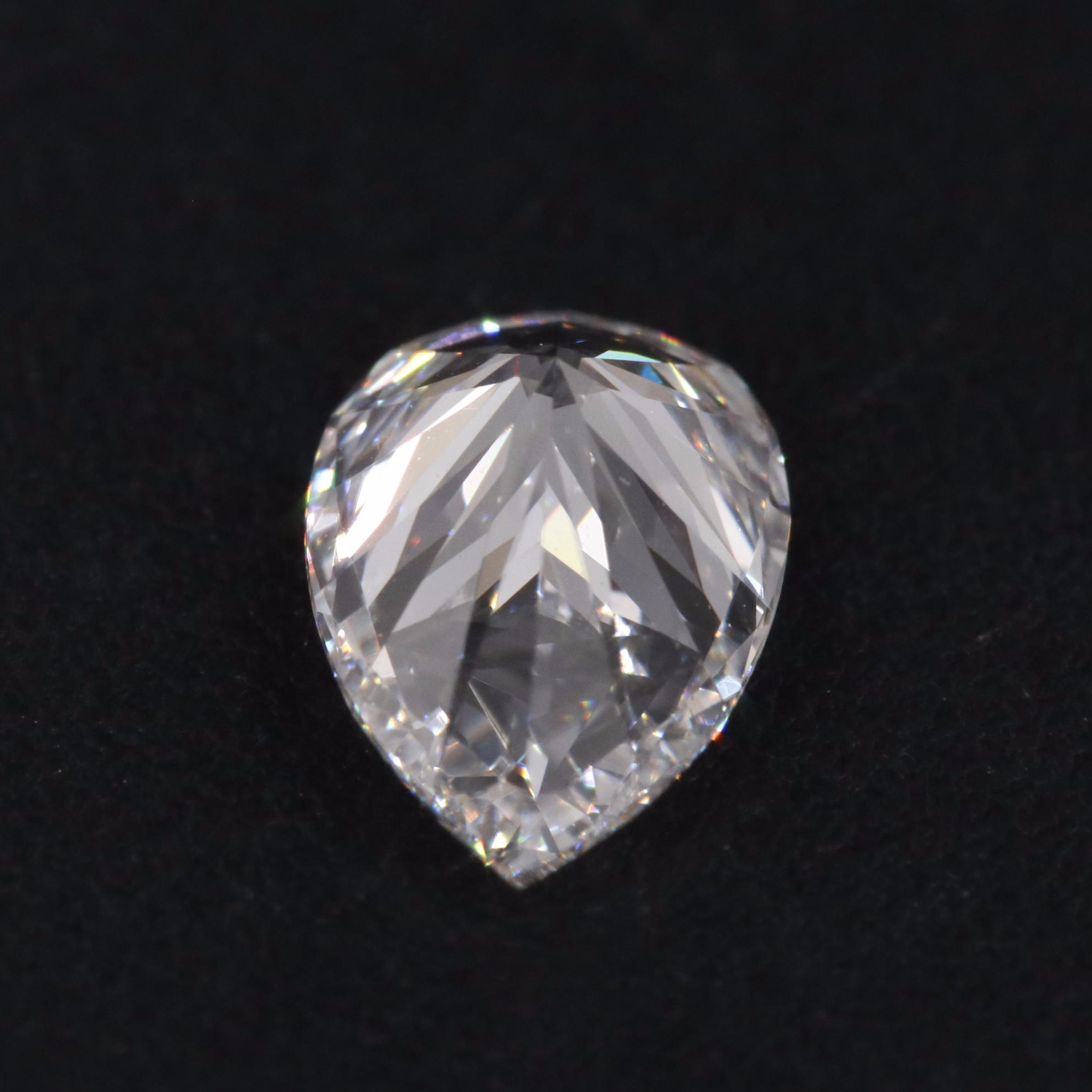 Loose 0.90 CT Lab Grown Diamond with IGI Report