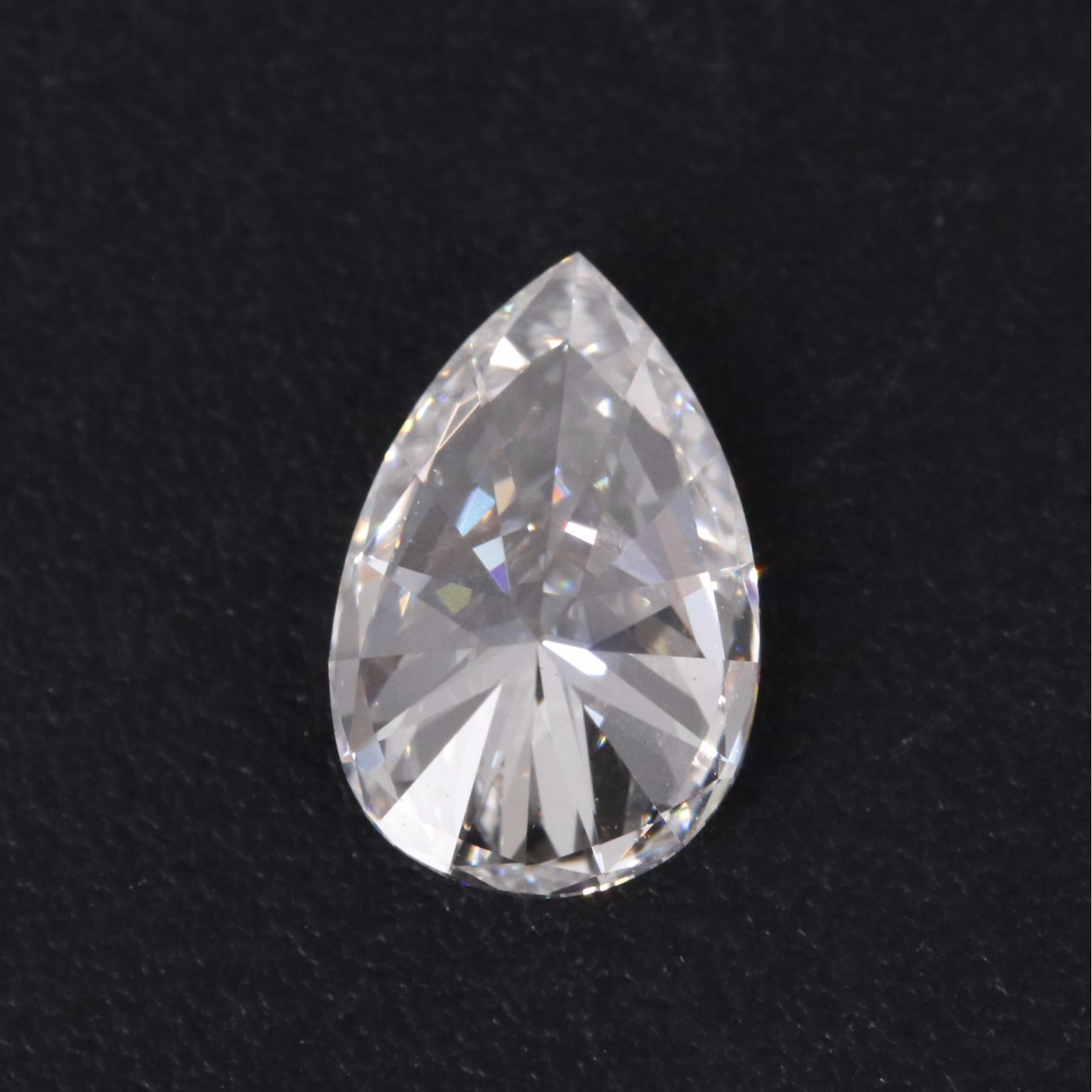 Loose 0.90 CT Lab Grown Diamond with IGI Report