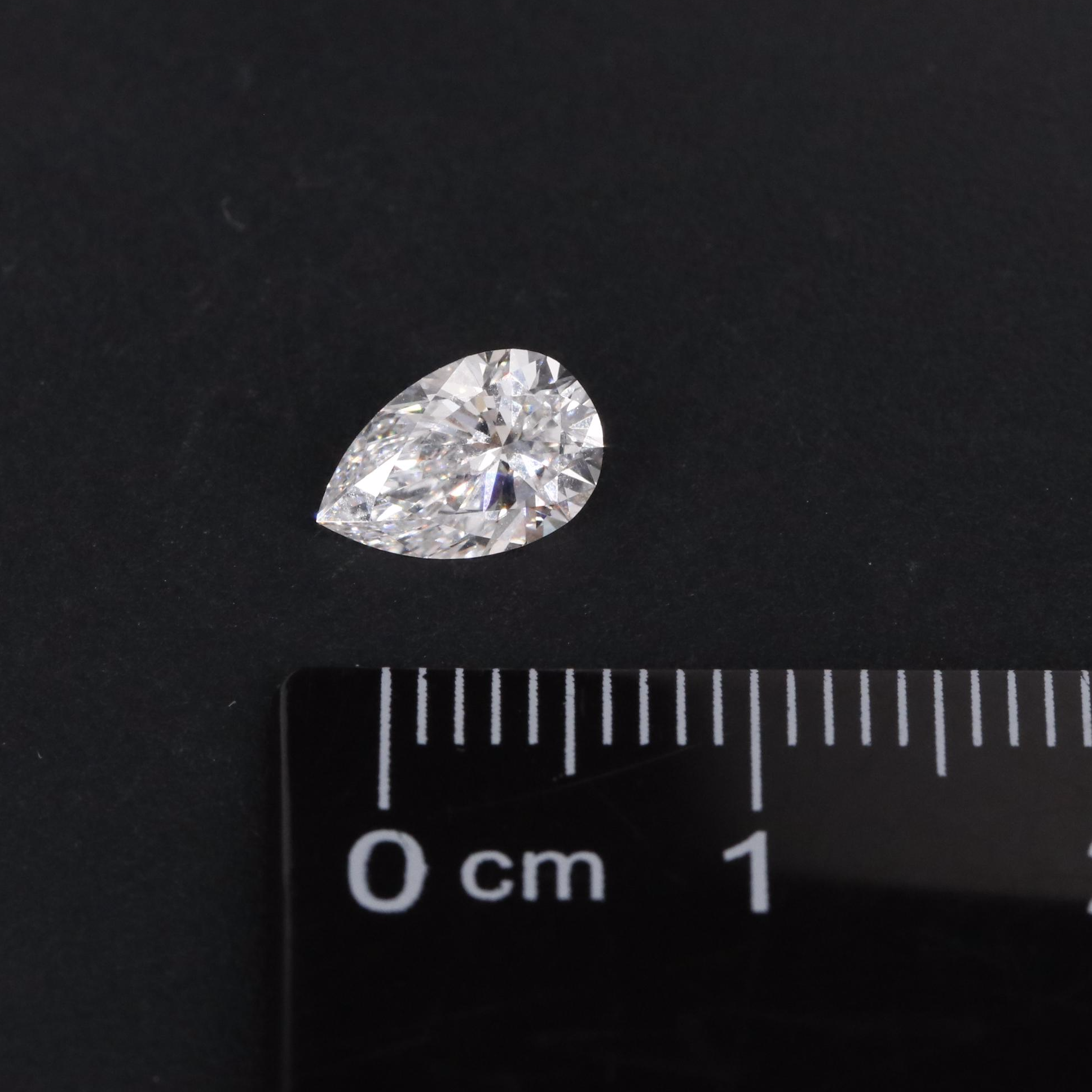Loose 0.90 CT Lab Grown Diamond with IGI Report
