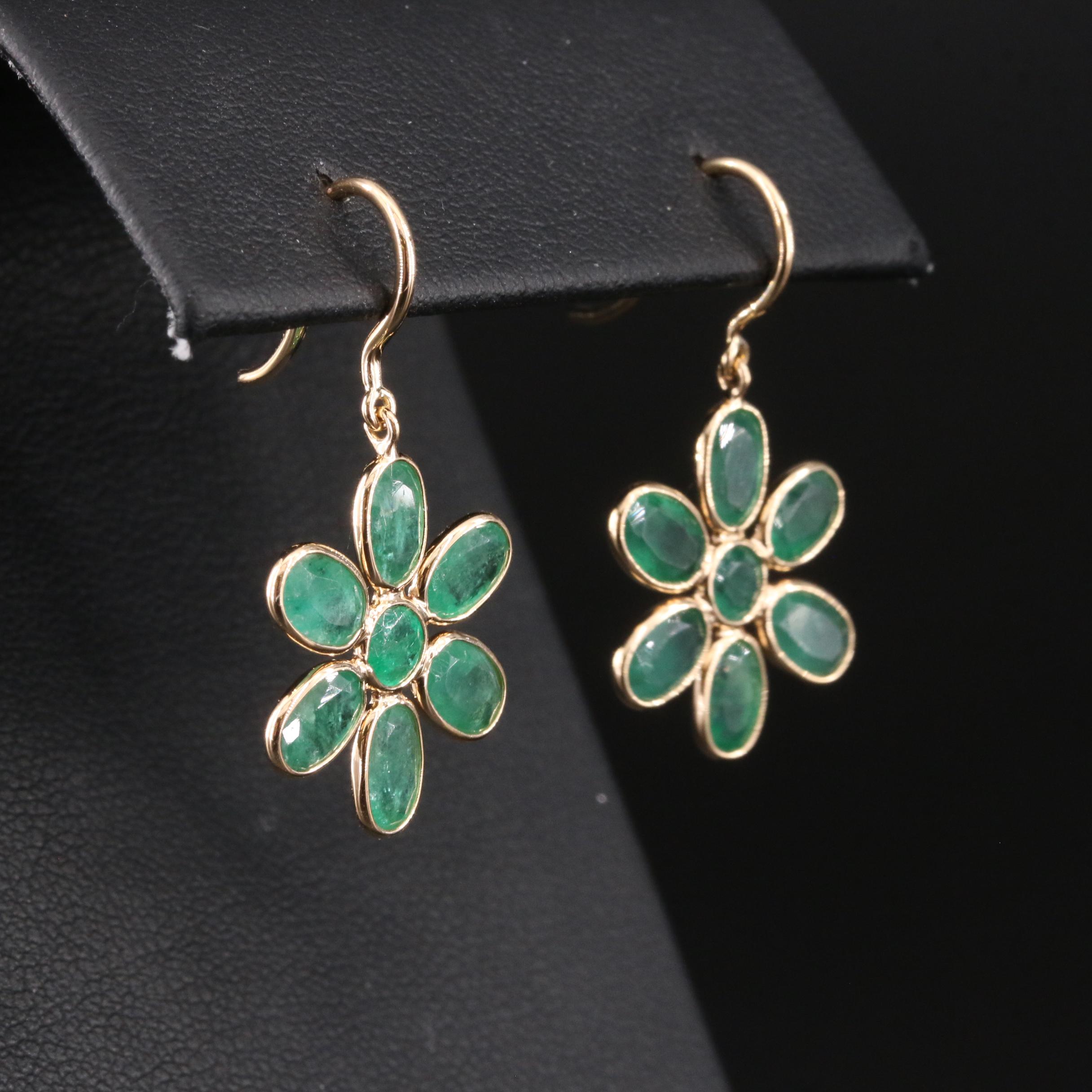18K Emerald Flower Earrings