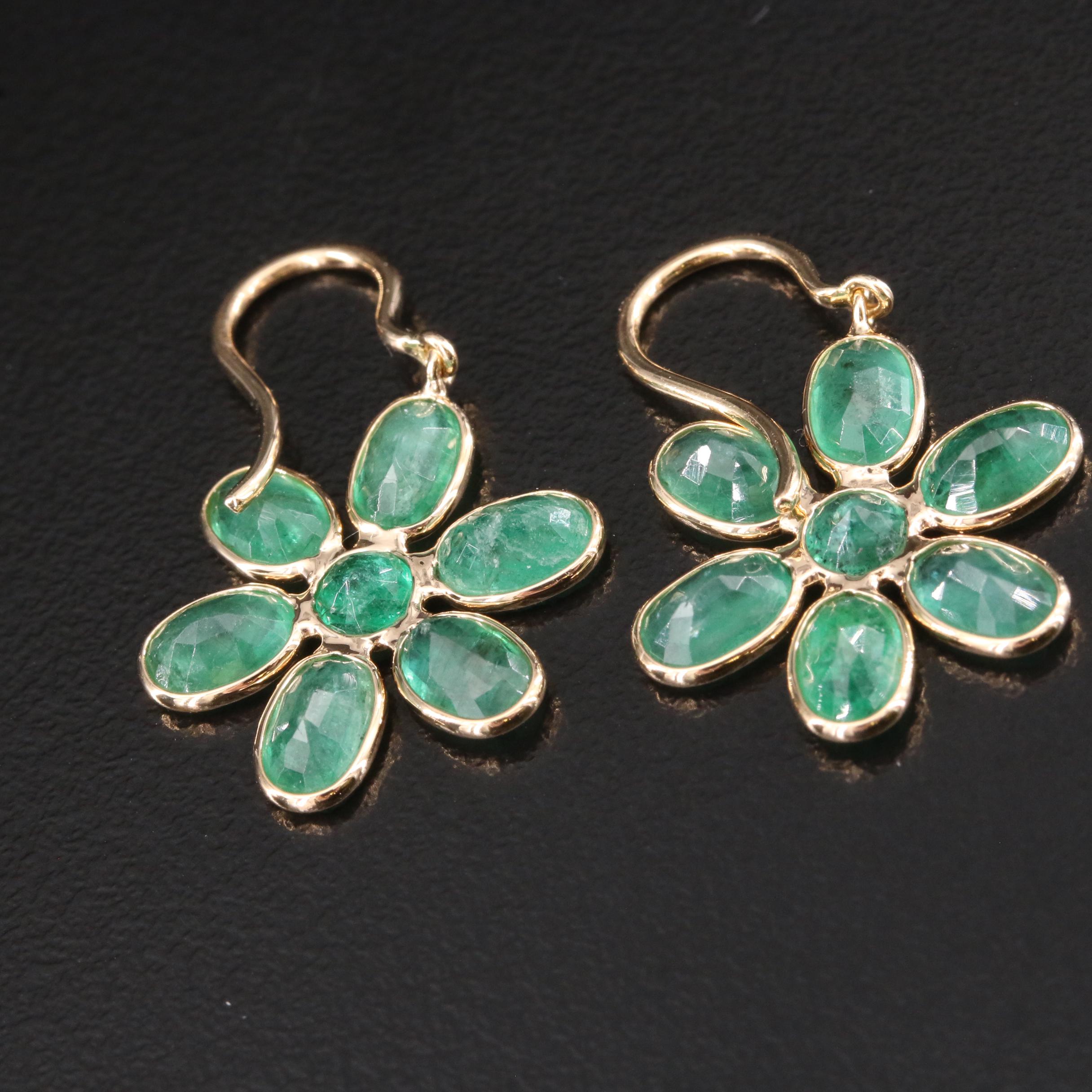 18K Emerald Flower Earrings