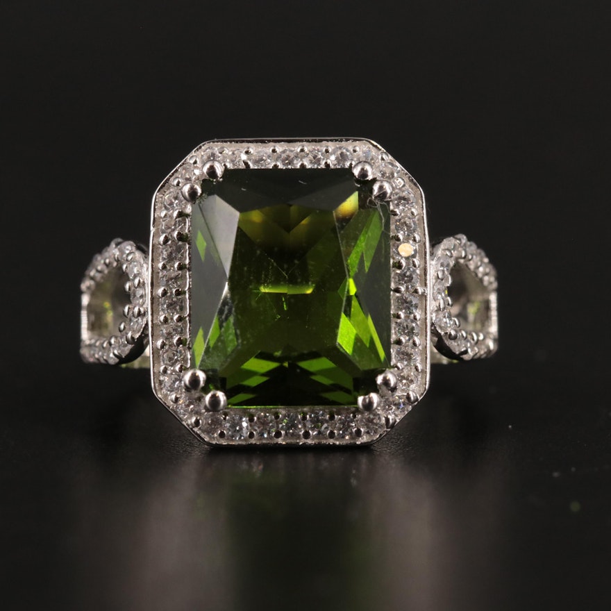 Ring with Peridot Gemstone