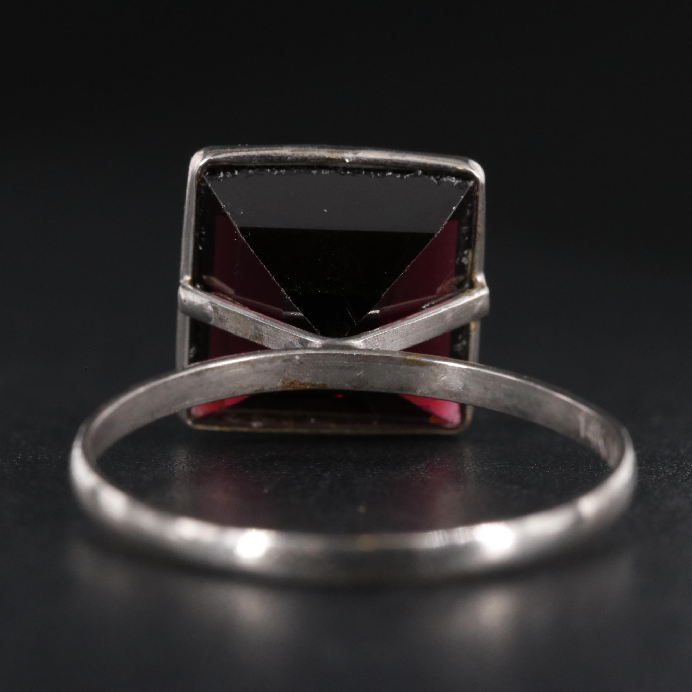 14K 5.81 CT Garnet Ring