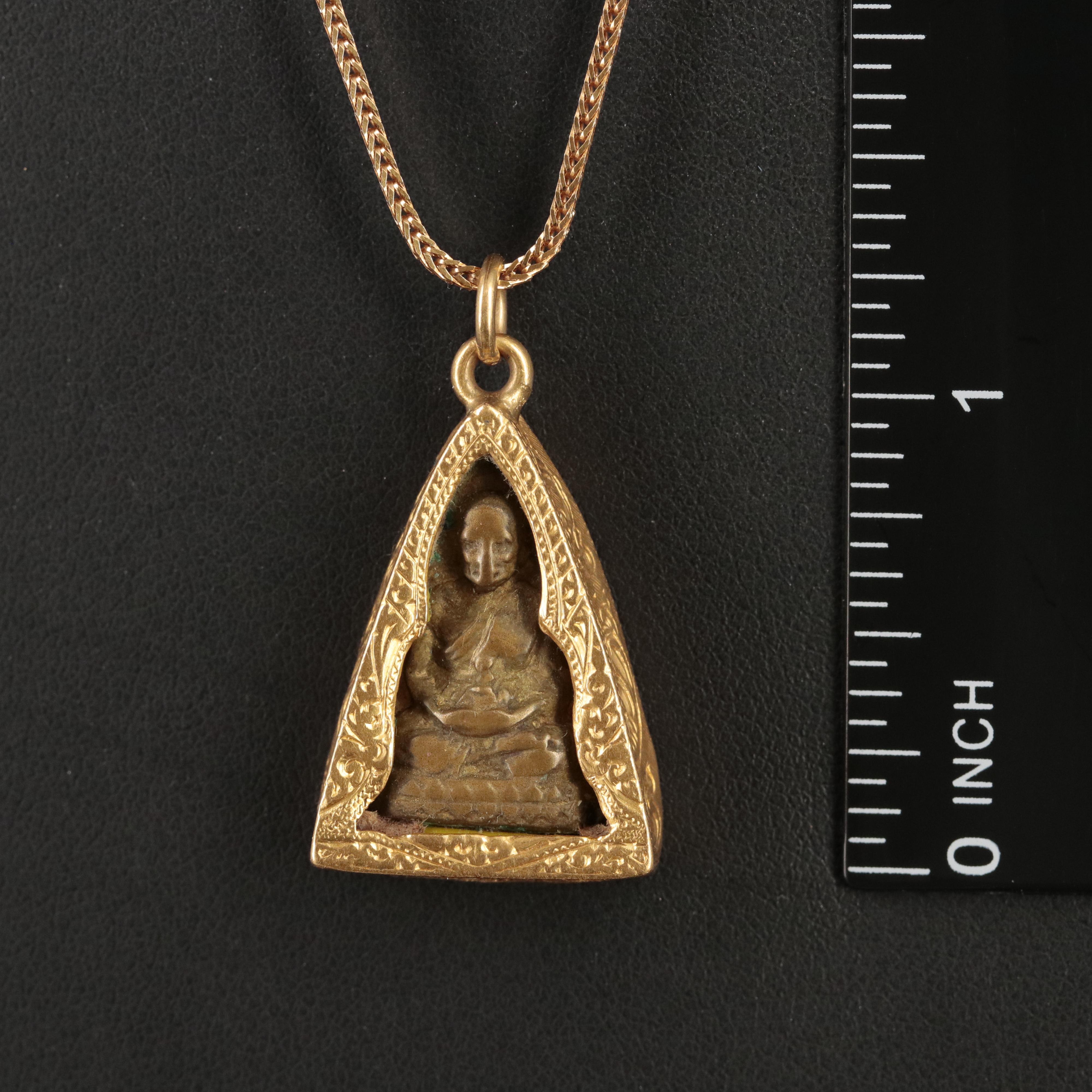 18K Thai Sitting Buddha Amulet with UnoAErre Foxtail Chain Necklace