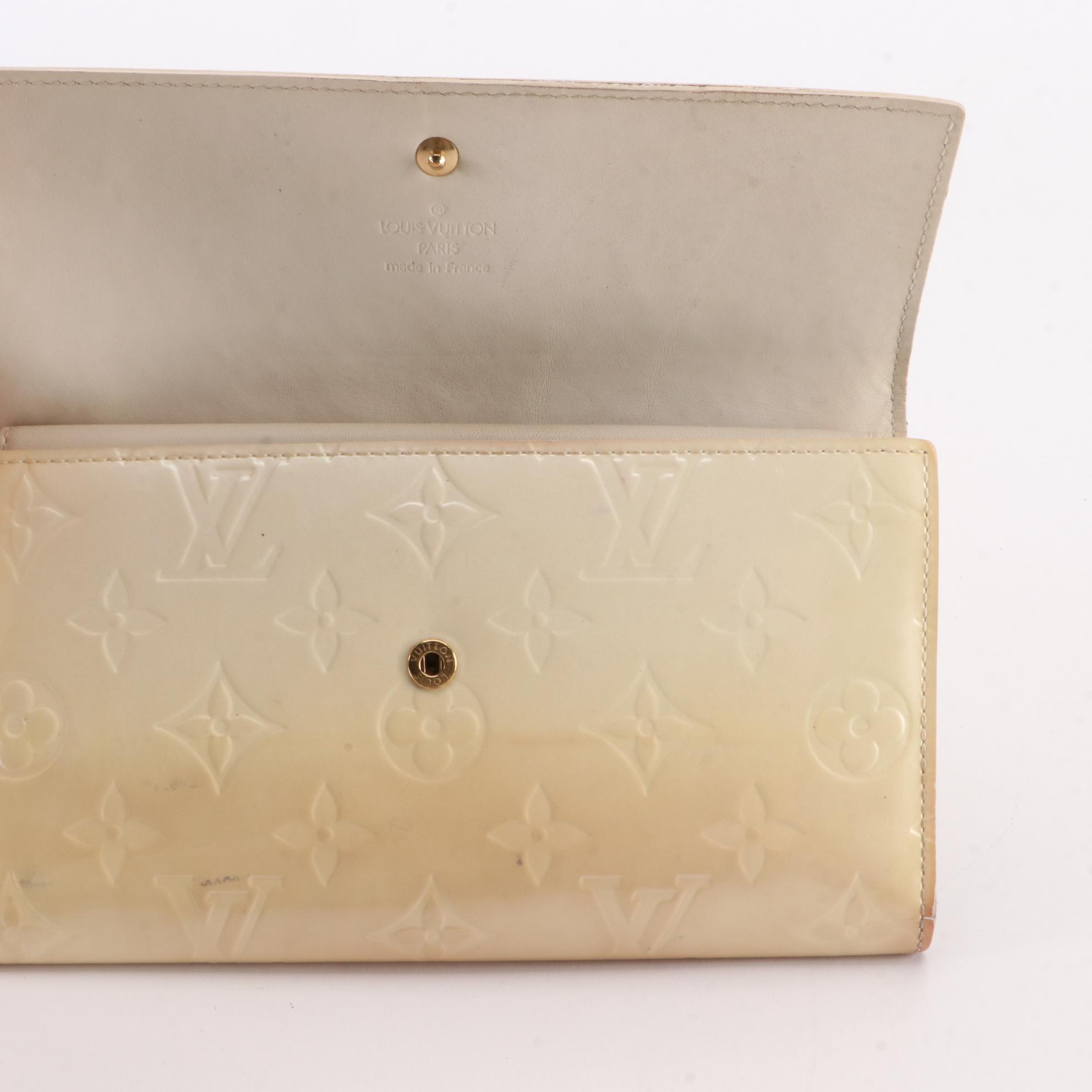 Louis Vuitton International Wallet in Monogram Vernis with Box