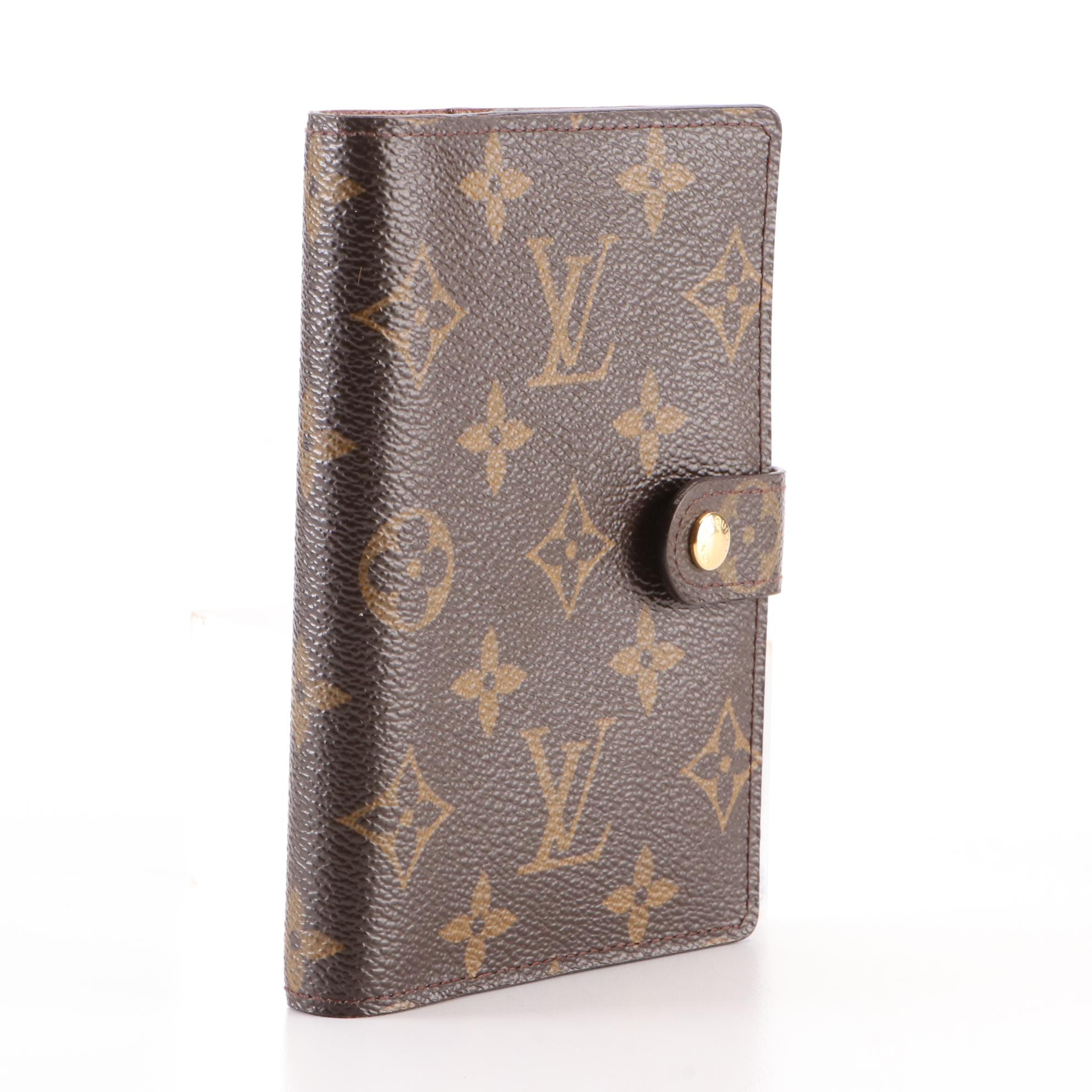 Louis Vuitton Agenda Cover in Monogram Canvas