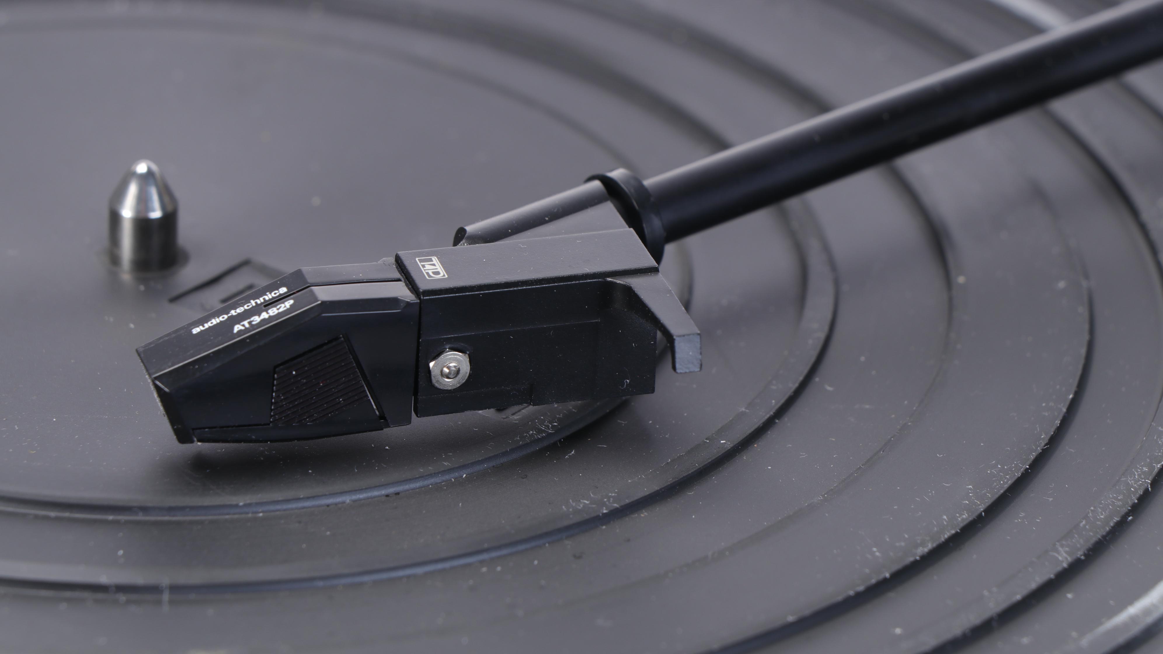 Denon DP-7F 2-Speed Direct Drive Fully Automatic Turntable Record Player, 1990