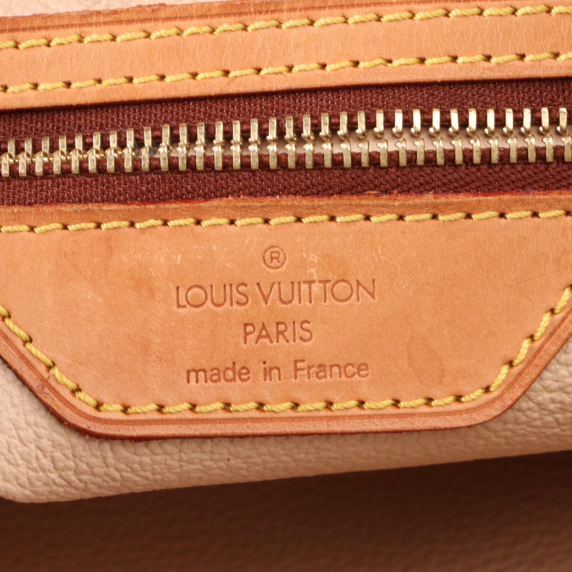 Louis Vuitton Bucket Bag in Monogram Canvas and Vachetta Leather