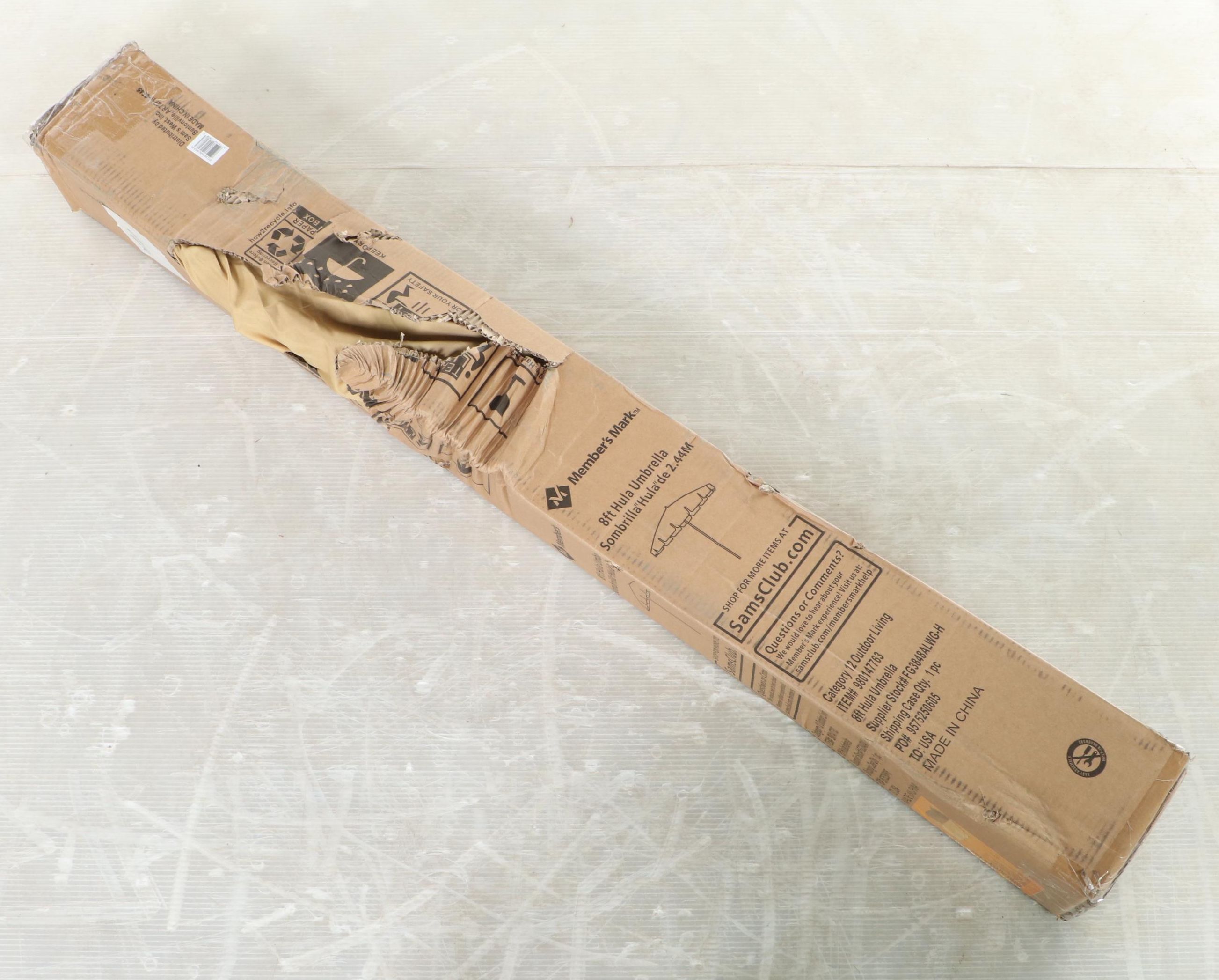 Member's Mark 8' Hula Umbrella