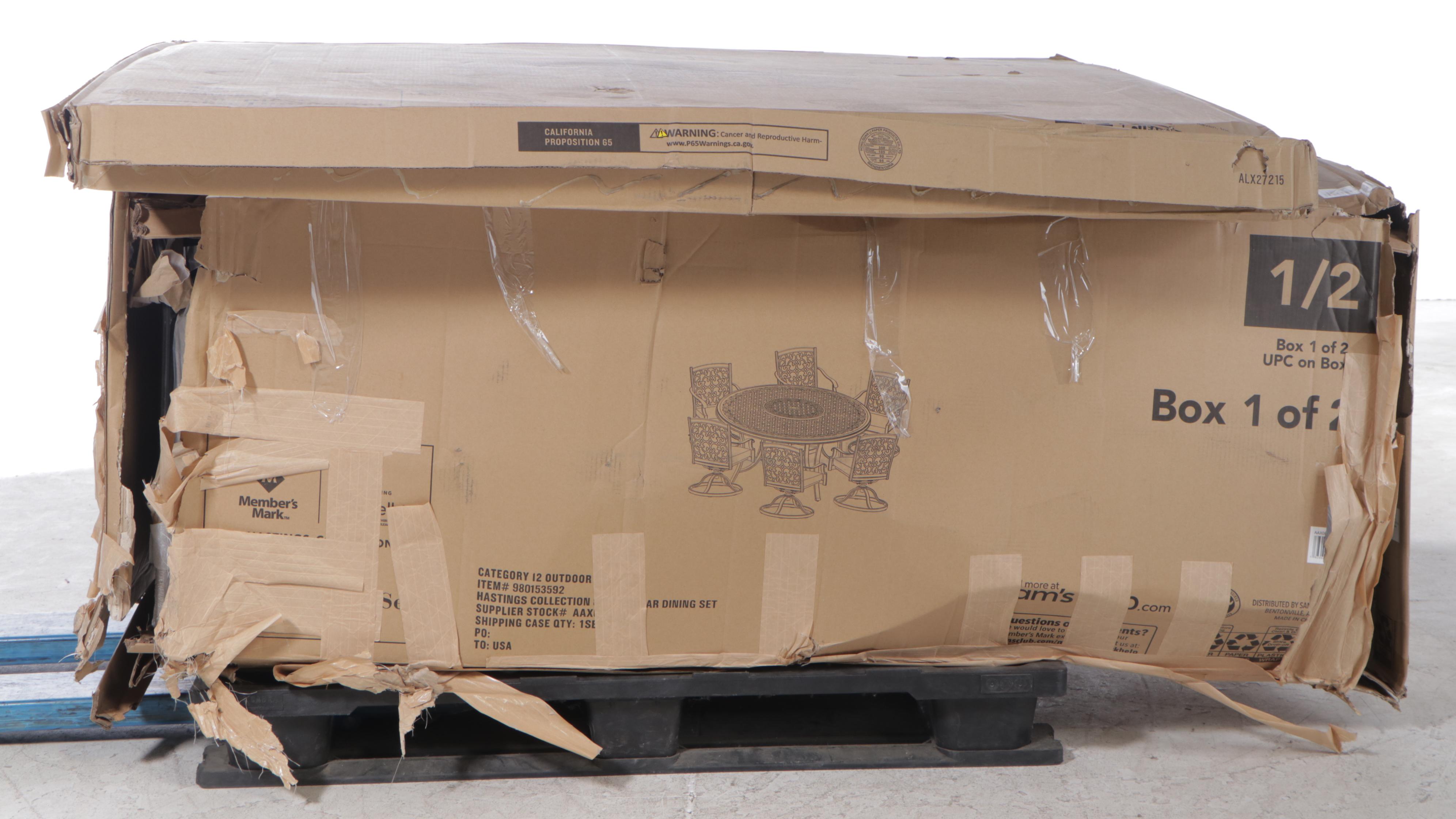 Member's Mark Hastings Eight-Piece Round Patio Dining Set