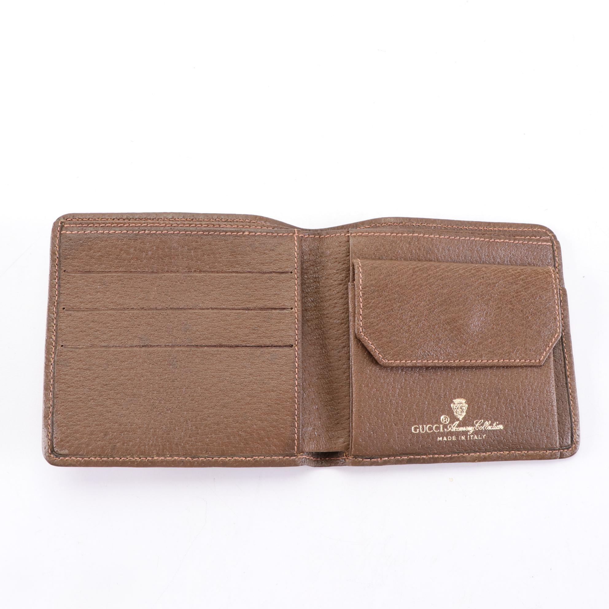 Gucci Accessory Collection Bifold Wallet in GG Supreme Canvas and Leather