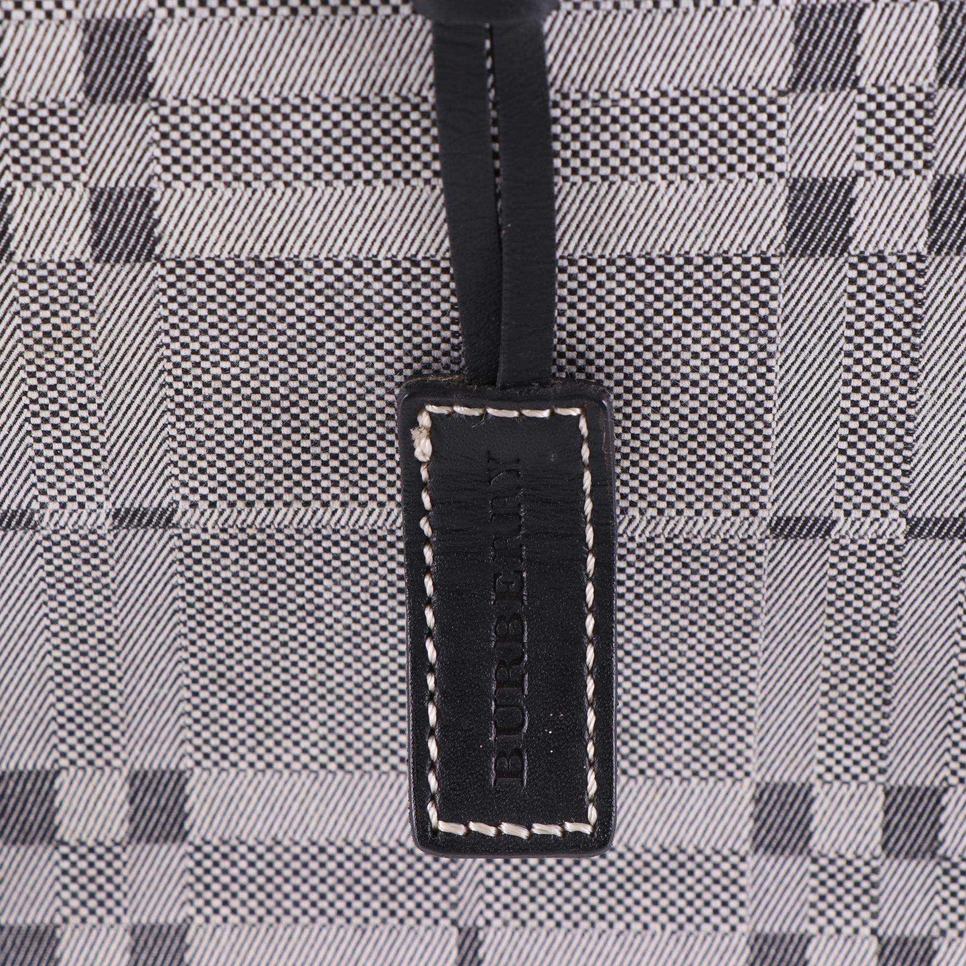 Burberry Tote Bag in Check Canvas and Contrast-Stitched Leather