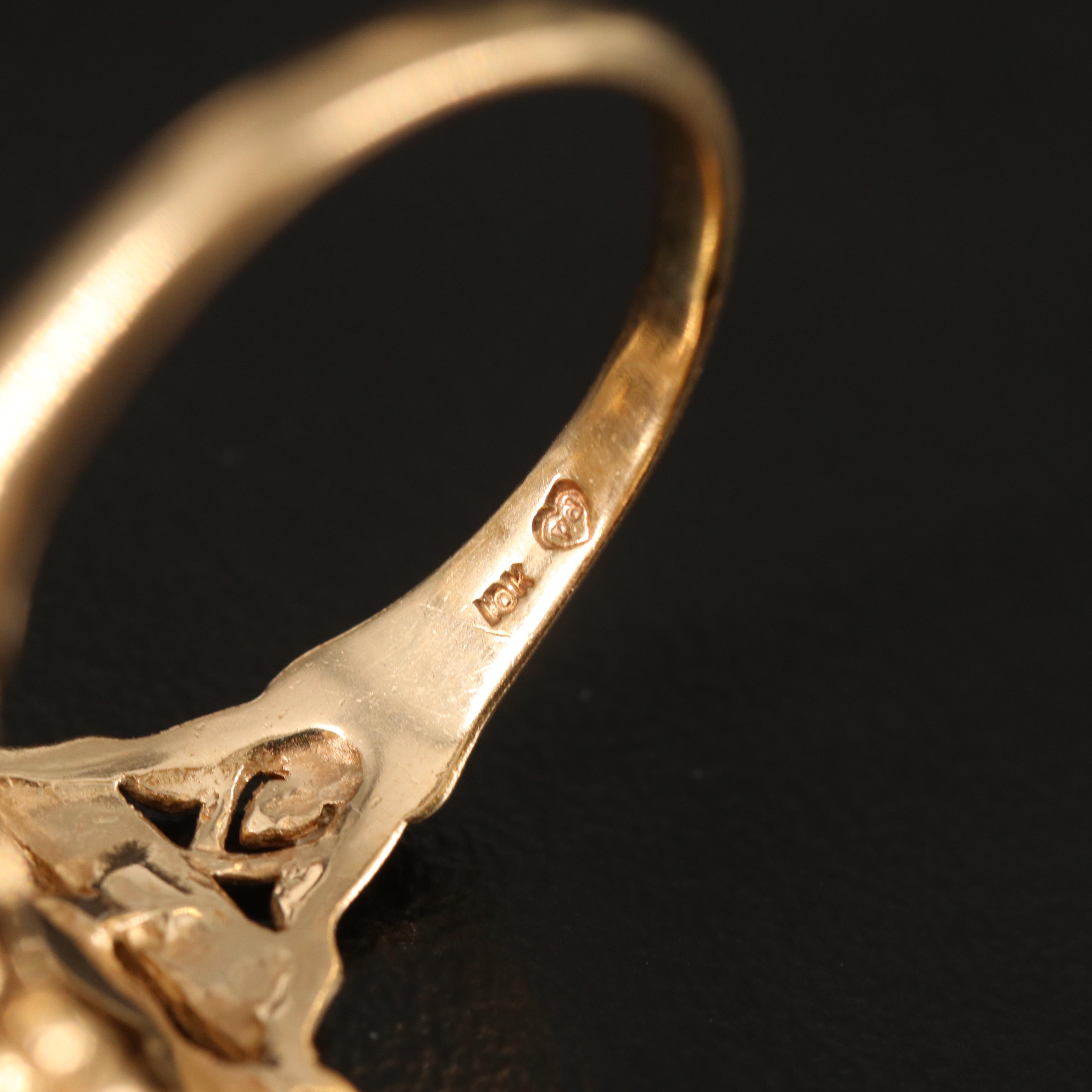 Vintage 10K Sapphire and Diamond Pointer Ring