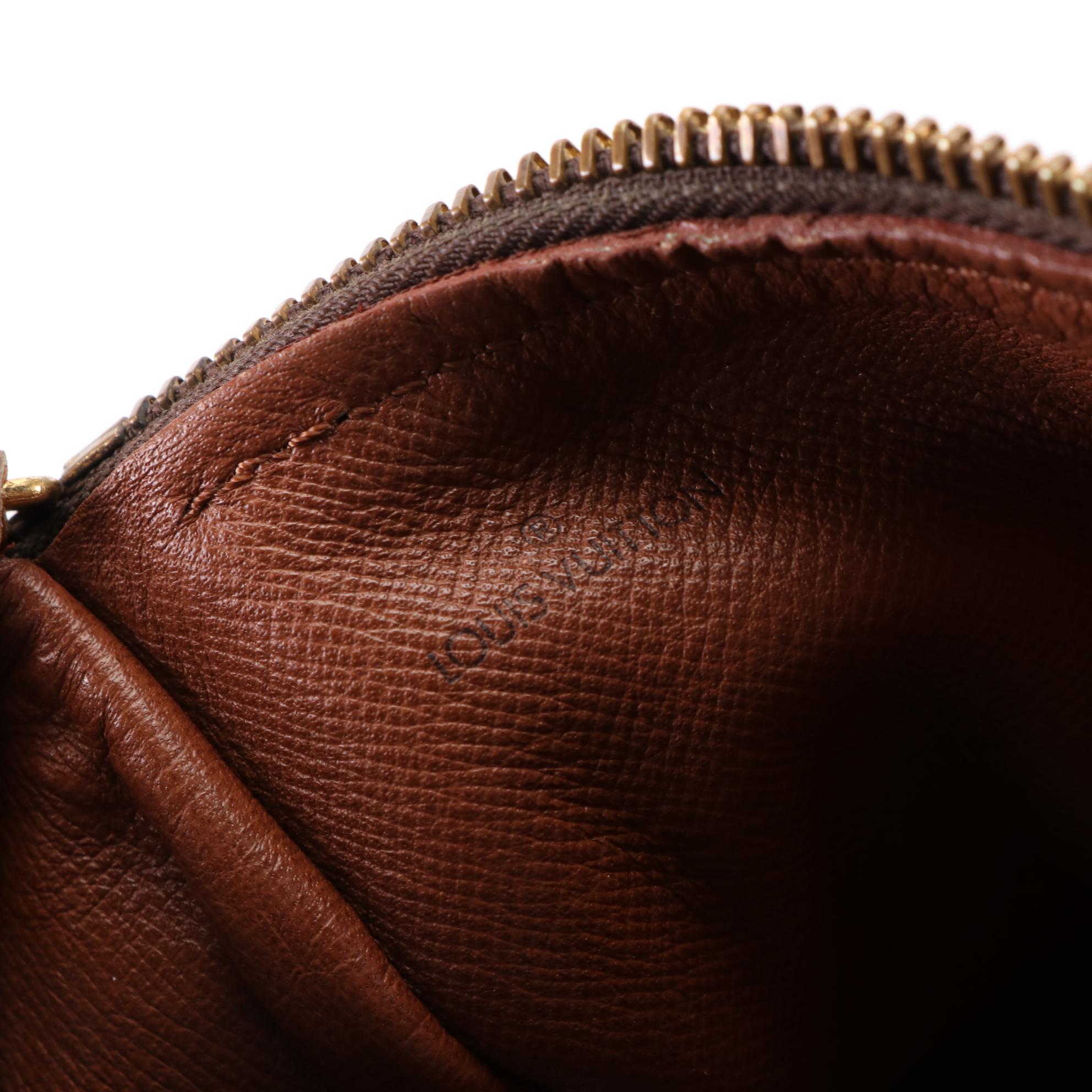 Louis Vuitton Papillon 30 in Monogram Canvas with Pouch