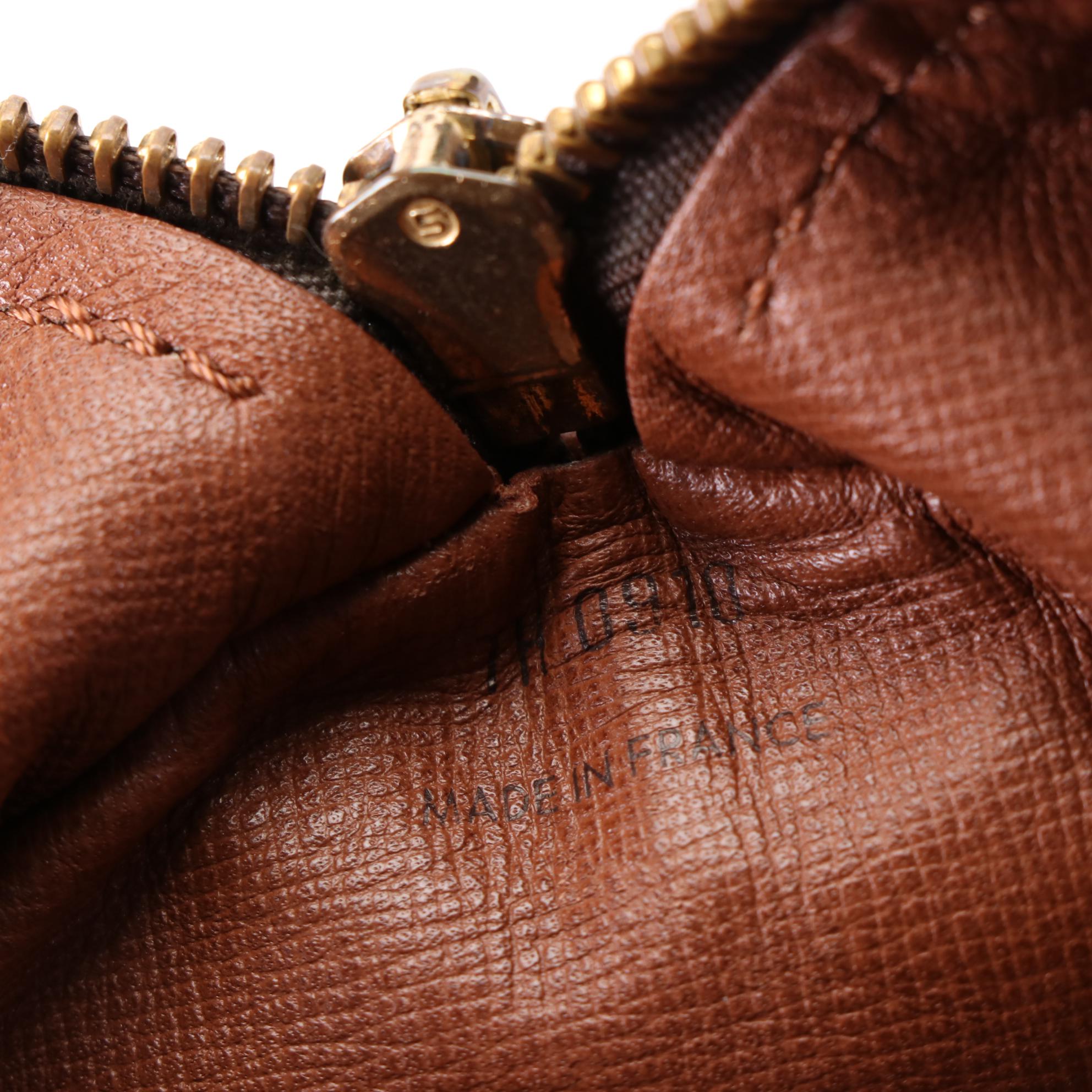 Louis Vuitton Papillon 30 in Monogram Canvas with Pouch