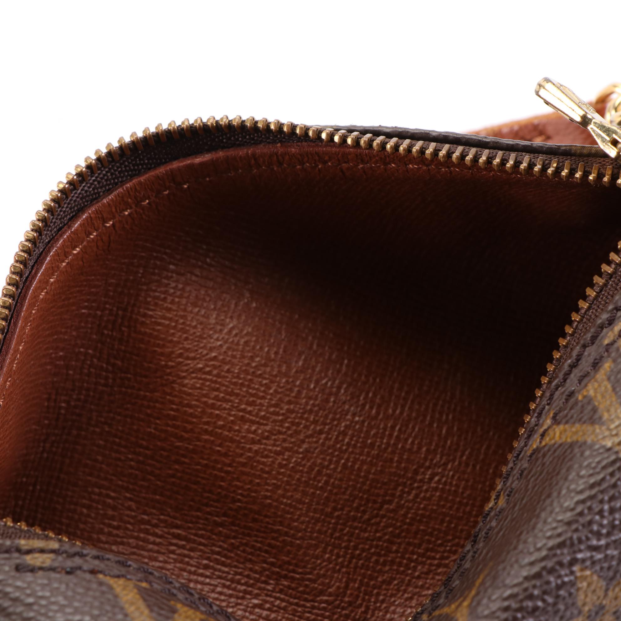 Louis Vuitton Papillon 30 in Monogram Canvas with Pouch