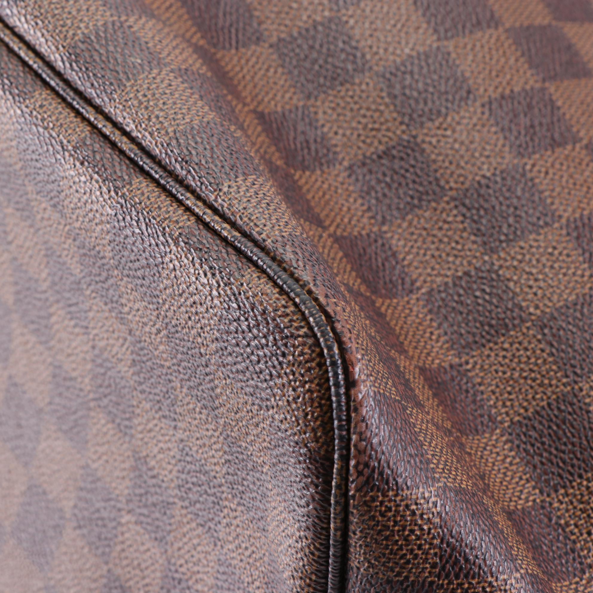 Louis Vuitton Neverfull MM in Damier Ebene Canvas