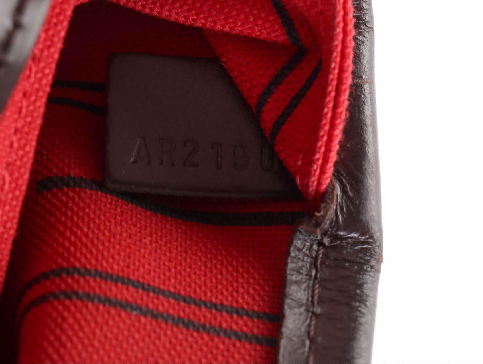 Louis Vuitton Neverfull MM in Damier Ebene Canvas