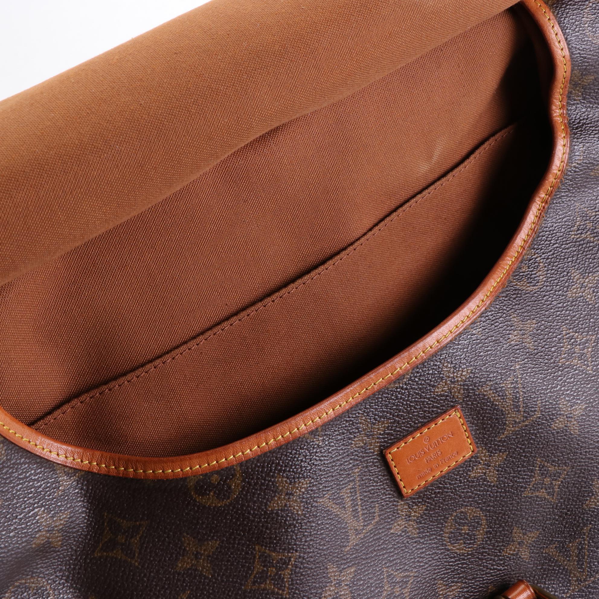 Louis Vuitton Saumur 35 in Monogram Canvas