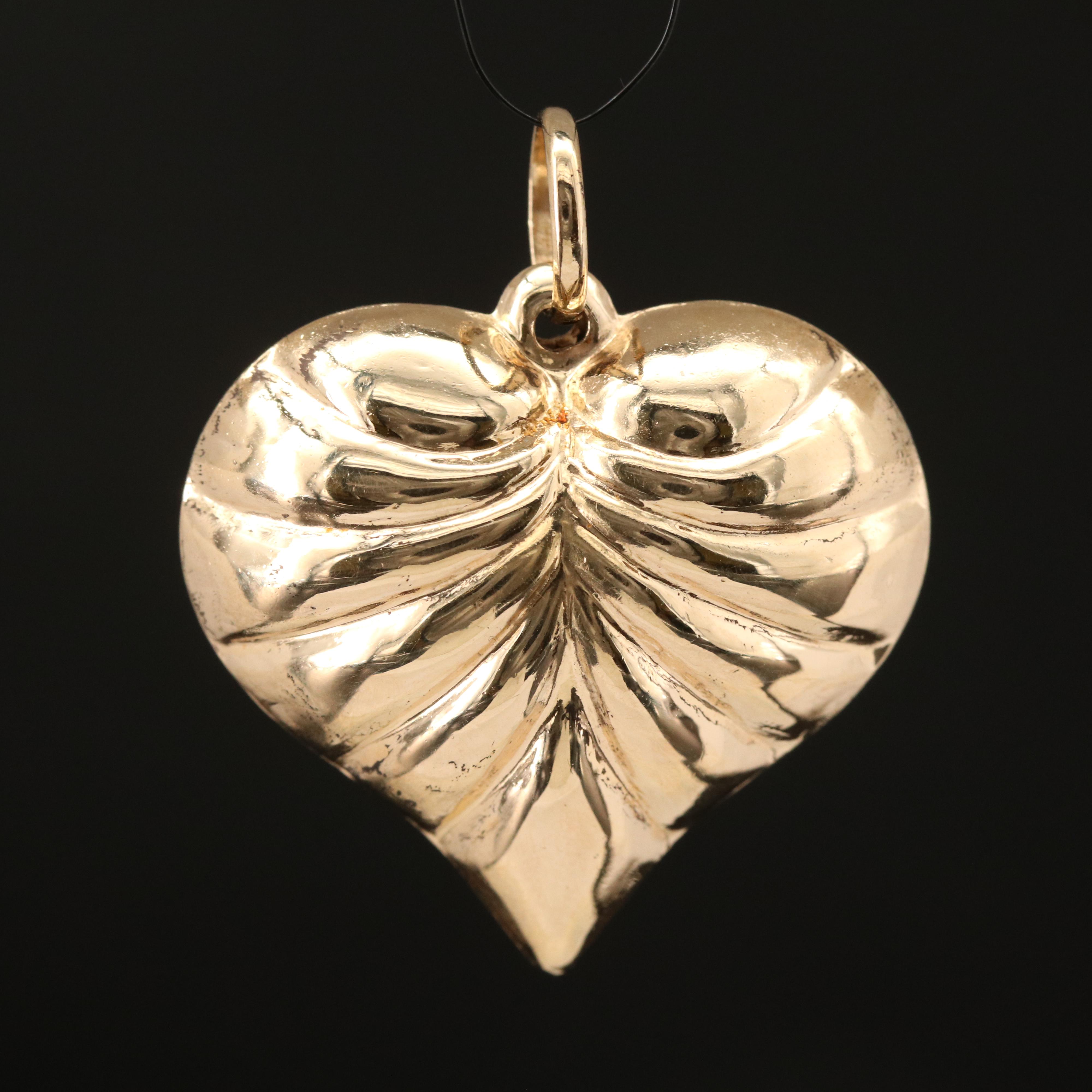 14K Fluted Puff Heart Pendant