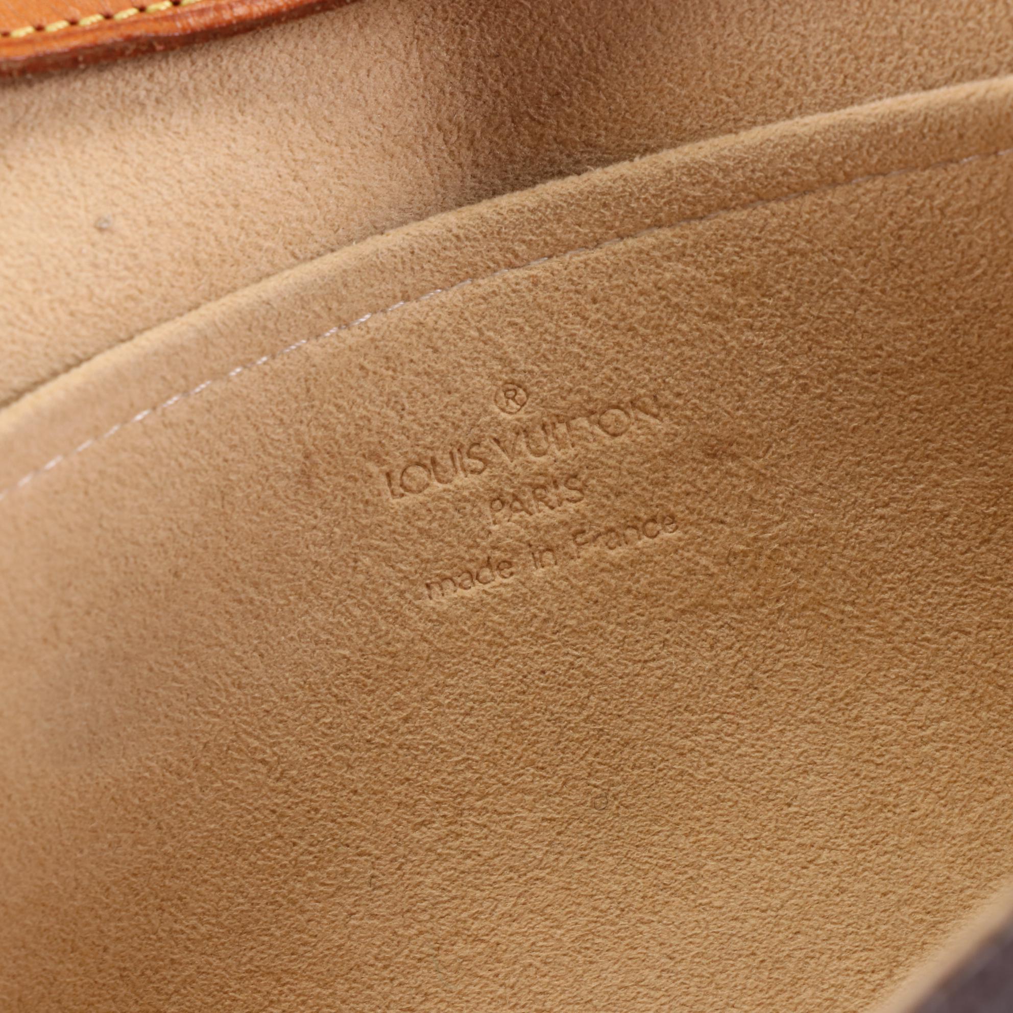 Louis Vuitton Pochette Twin GM in Monogram Canvas