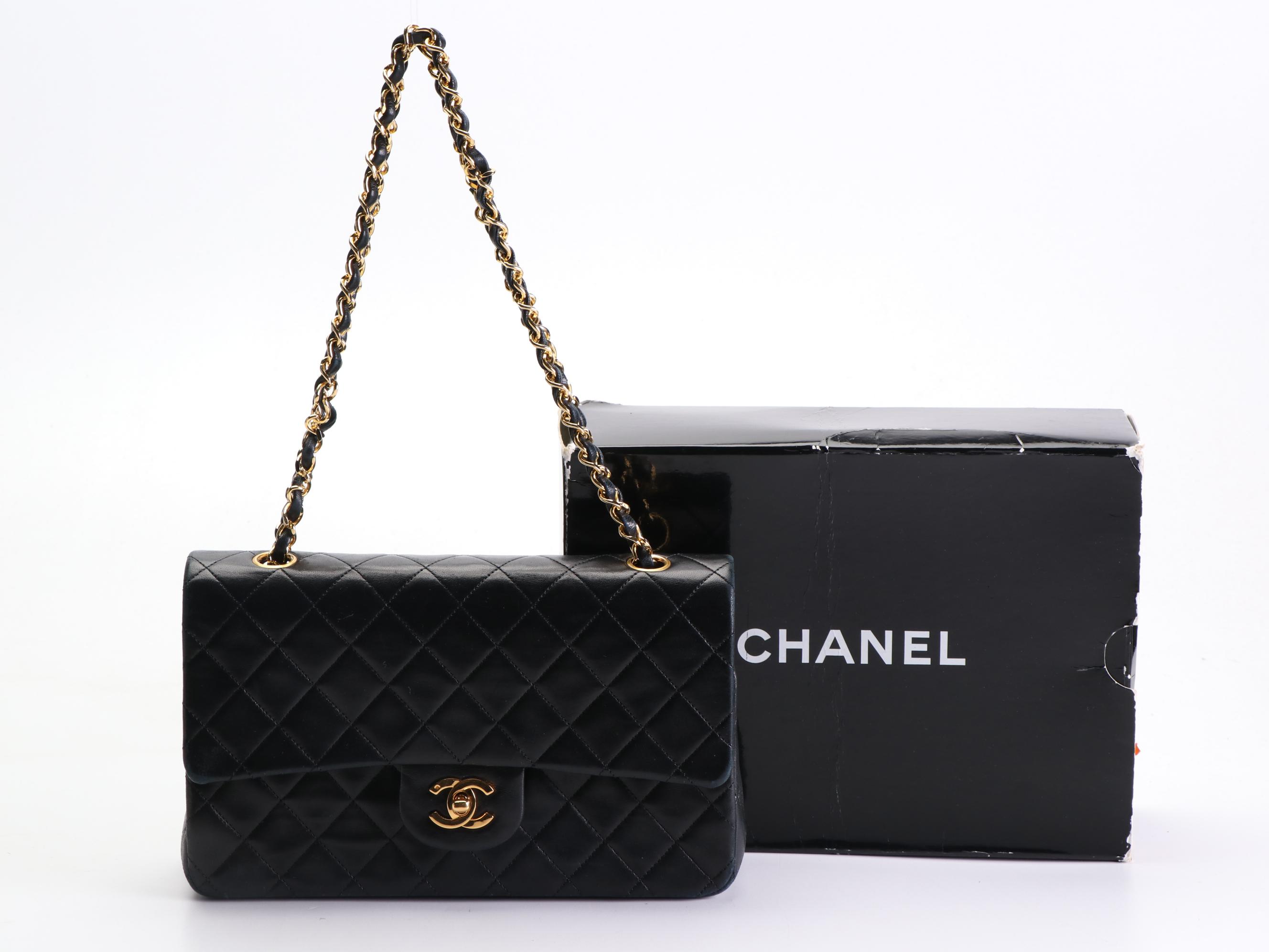 Chanel Timeless Classic Double Flap Bag M in Black Quilted Lambskin Leather