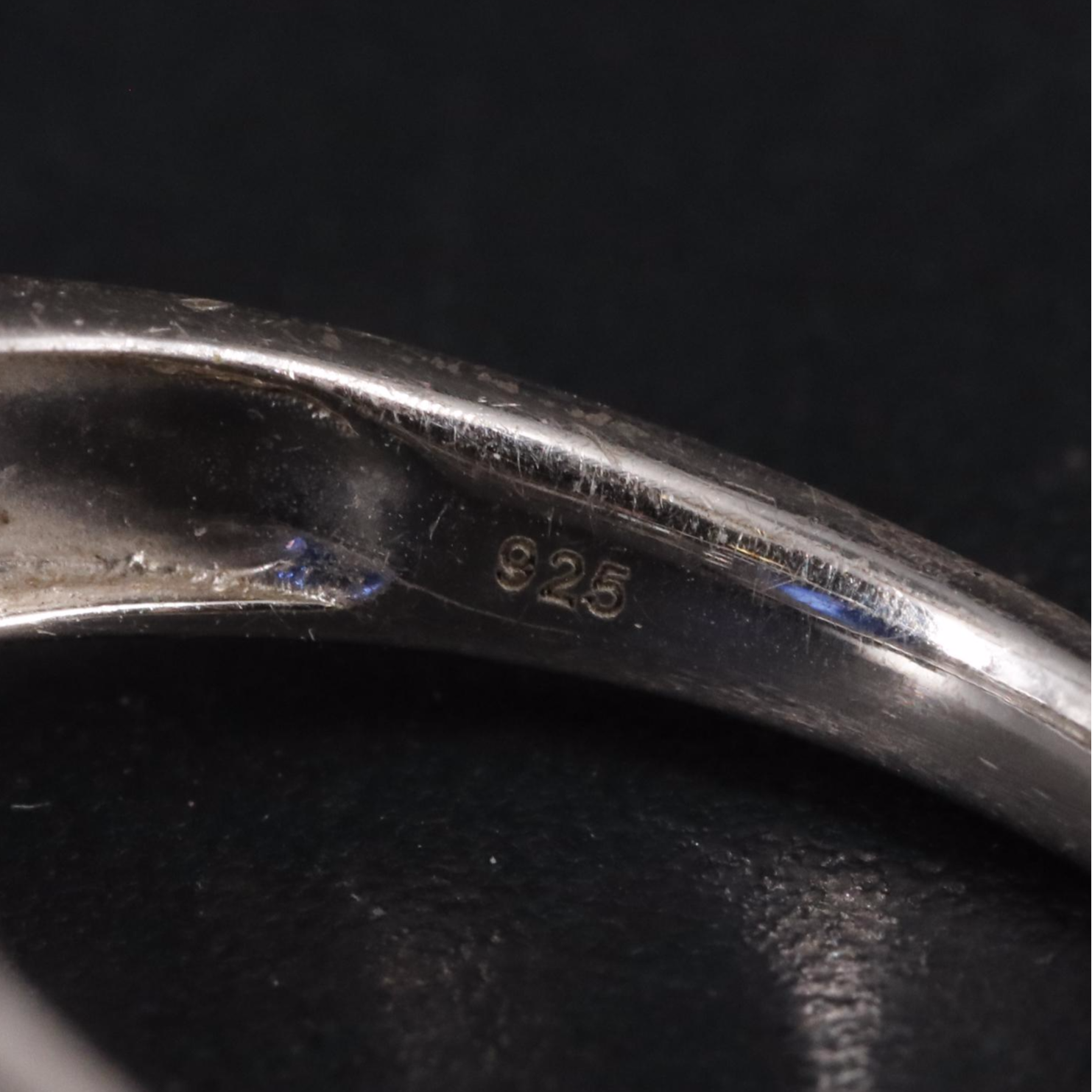 Sterling Silver Saphhire Ring