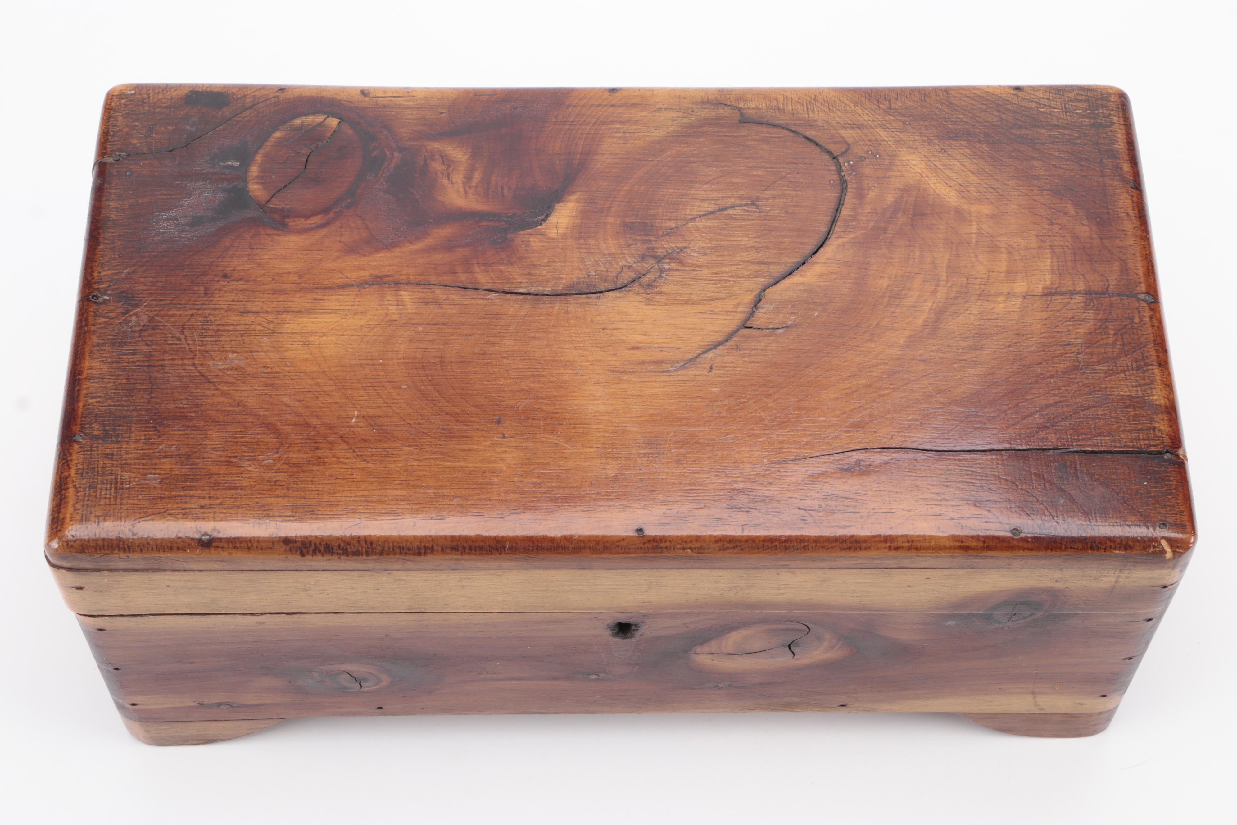 Cedar Wood Miniature Hope Chest, Early to Mid-20th Century