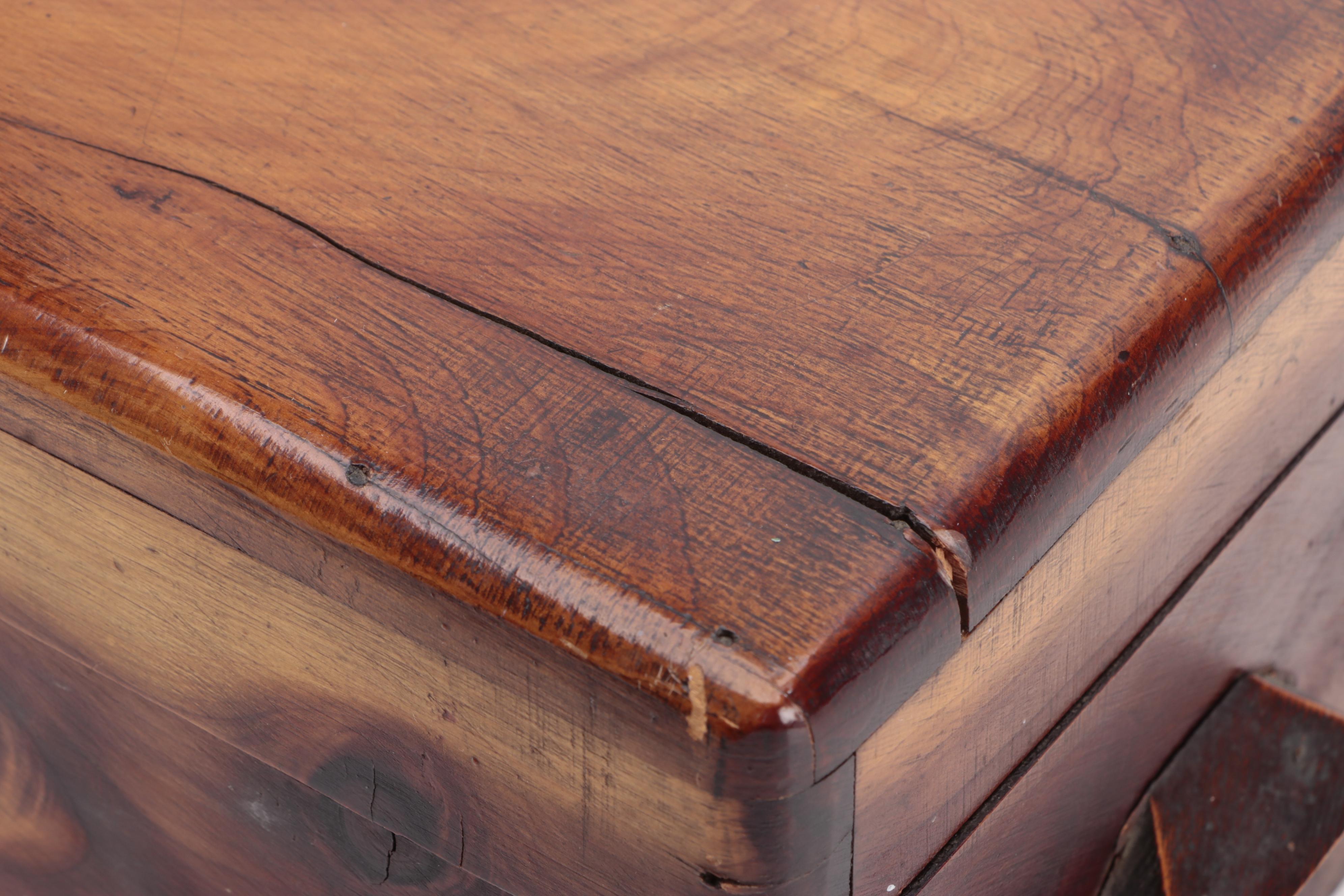 Cedar Wood Miniature Hope Chest, Early to Mid-20th Century
