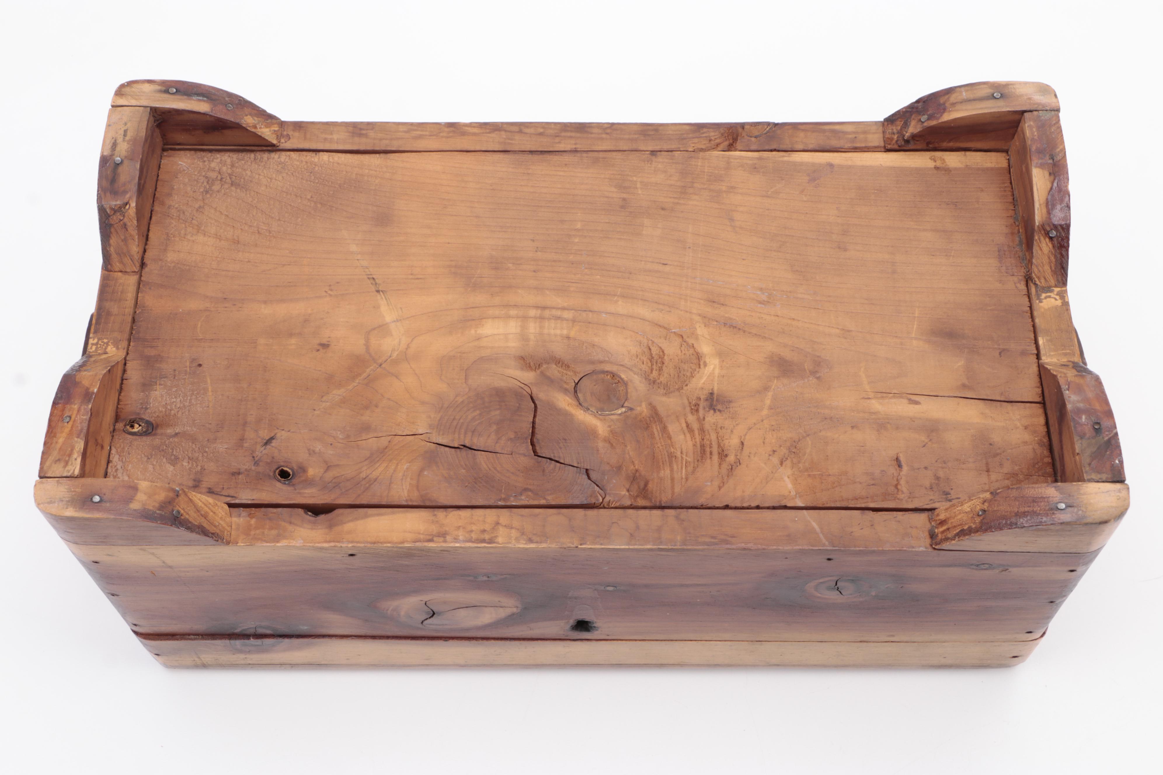 Cedar Wood Miniature Hope Chest, Early to Mid-20th Century