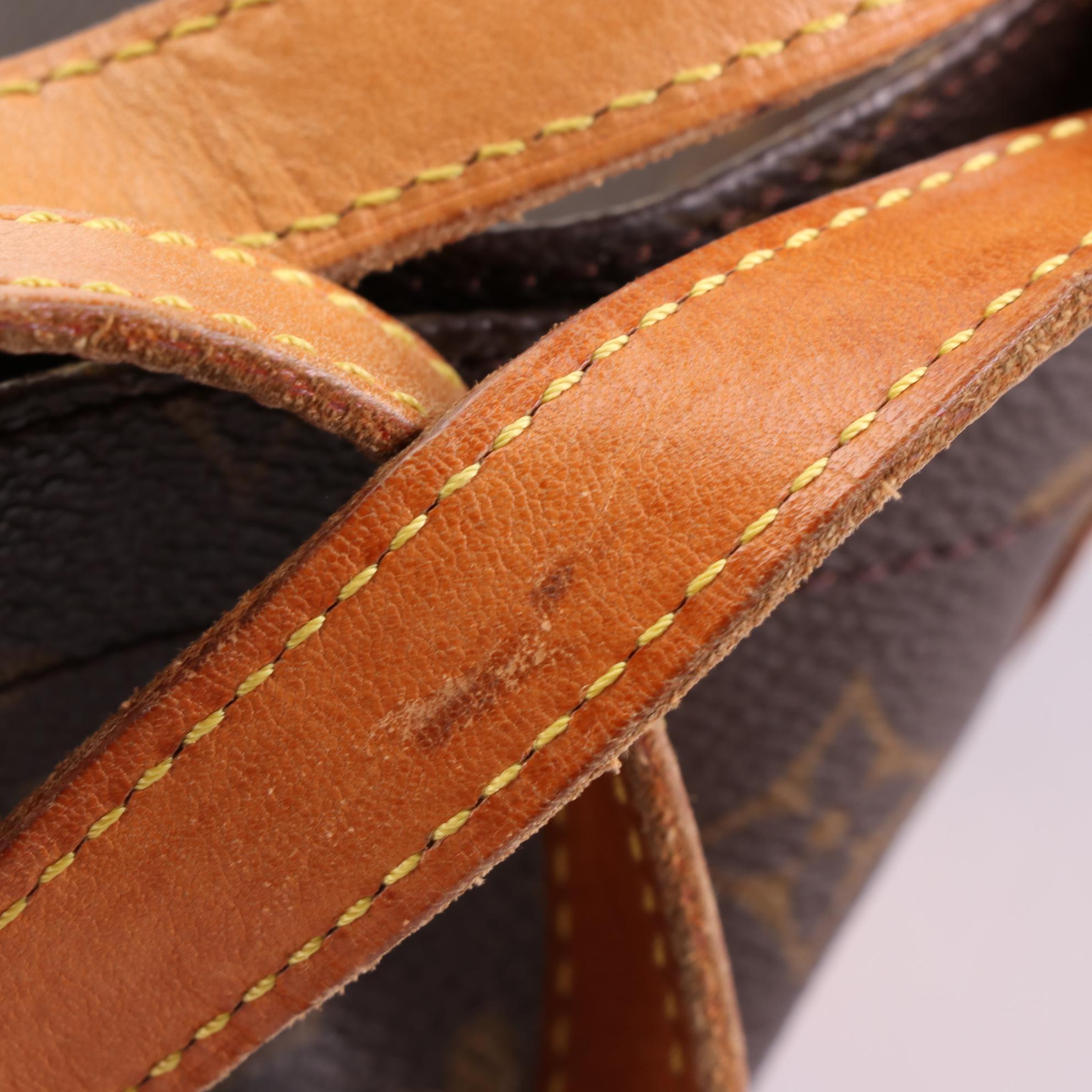 Louis Vuitton Randonnée PM Drawstring/Sling Bag in Monogram Canvas